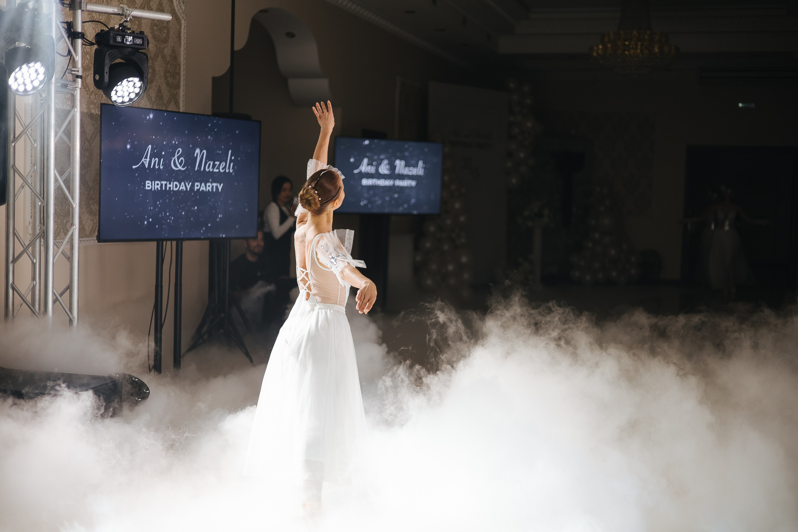 Ани и Назели. 35&5 День рождения, «Янтарь». Фотограф в Красноярске Надежда Воскресенская