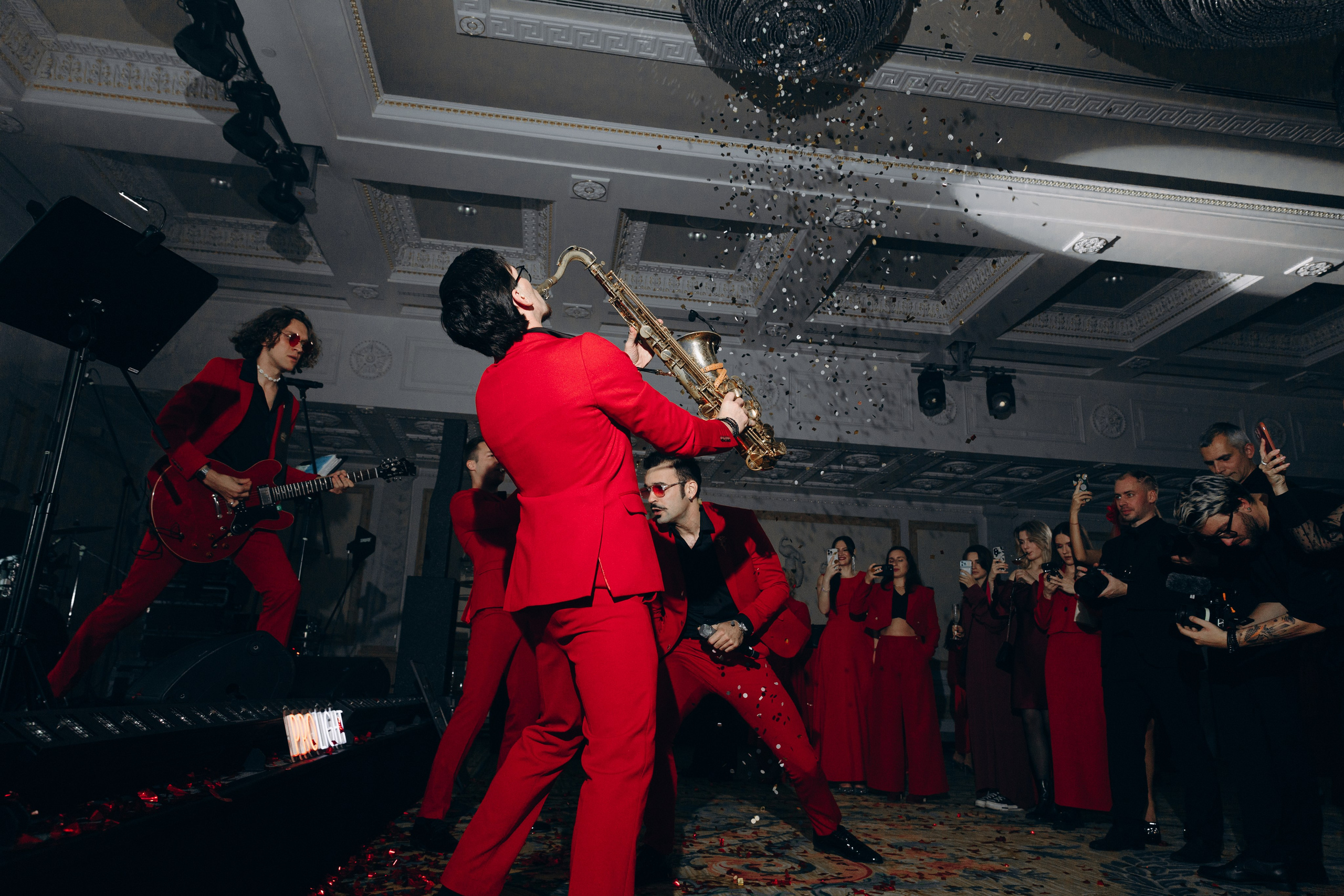 Red ball. Свадебный фотограф в Санкт-Петербурге и Москве Андрей Чернов