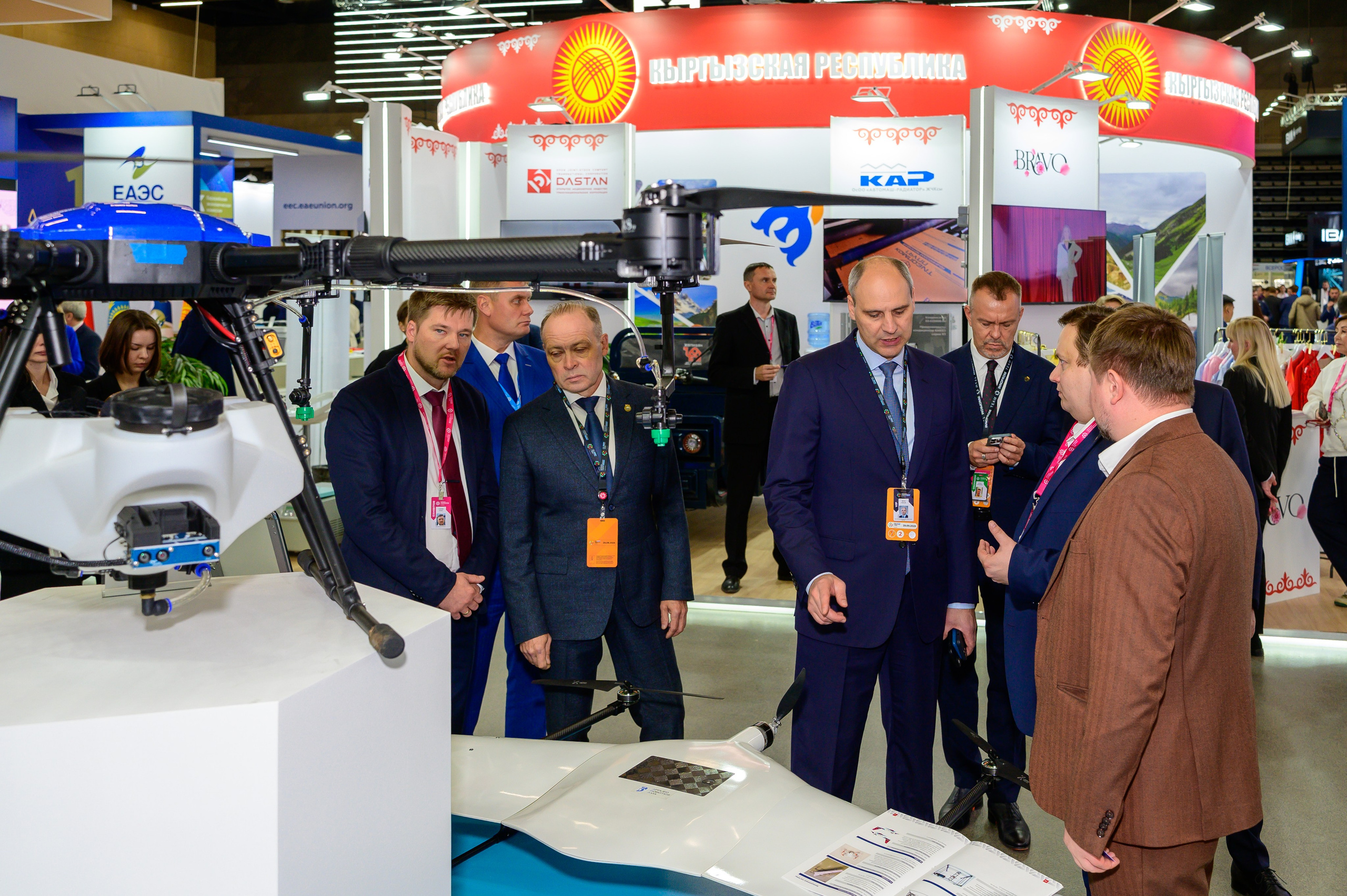 BigindustrialweekBelarus. Фотоуслуги, услуги фотографа, фотографирование важных событий