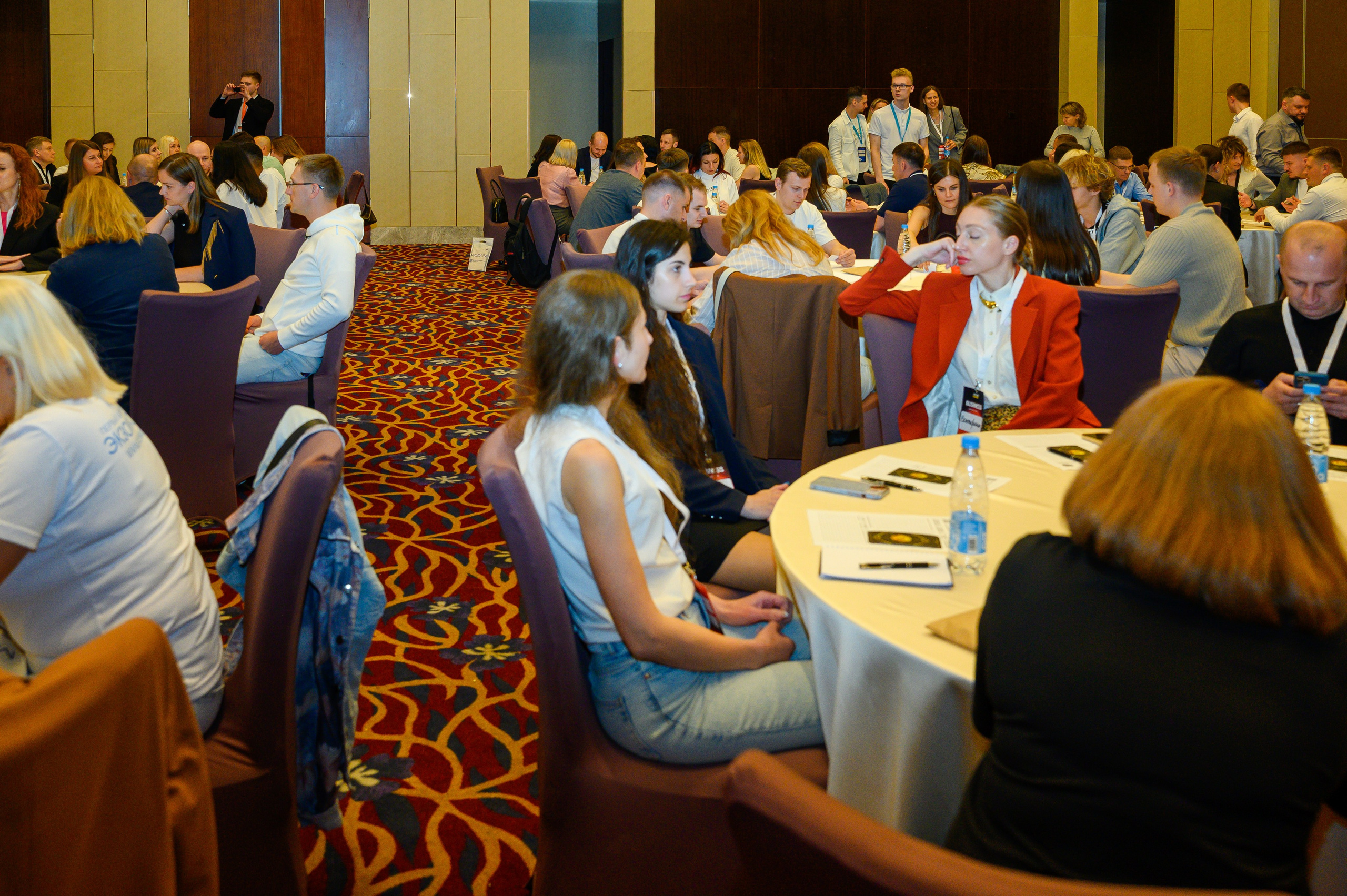 Репортажная съемка с открытия магазина. Фотоуслуги, услуги фотографа, фотографирование важных событий