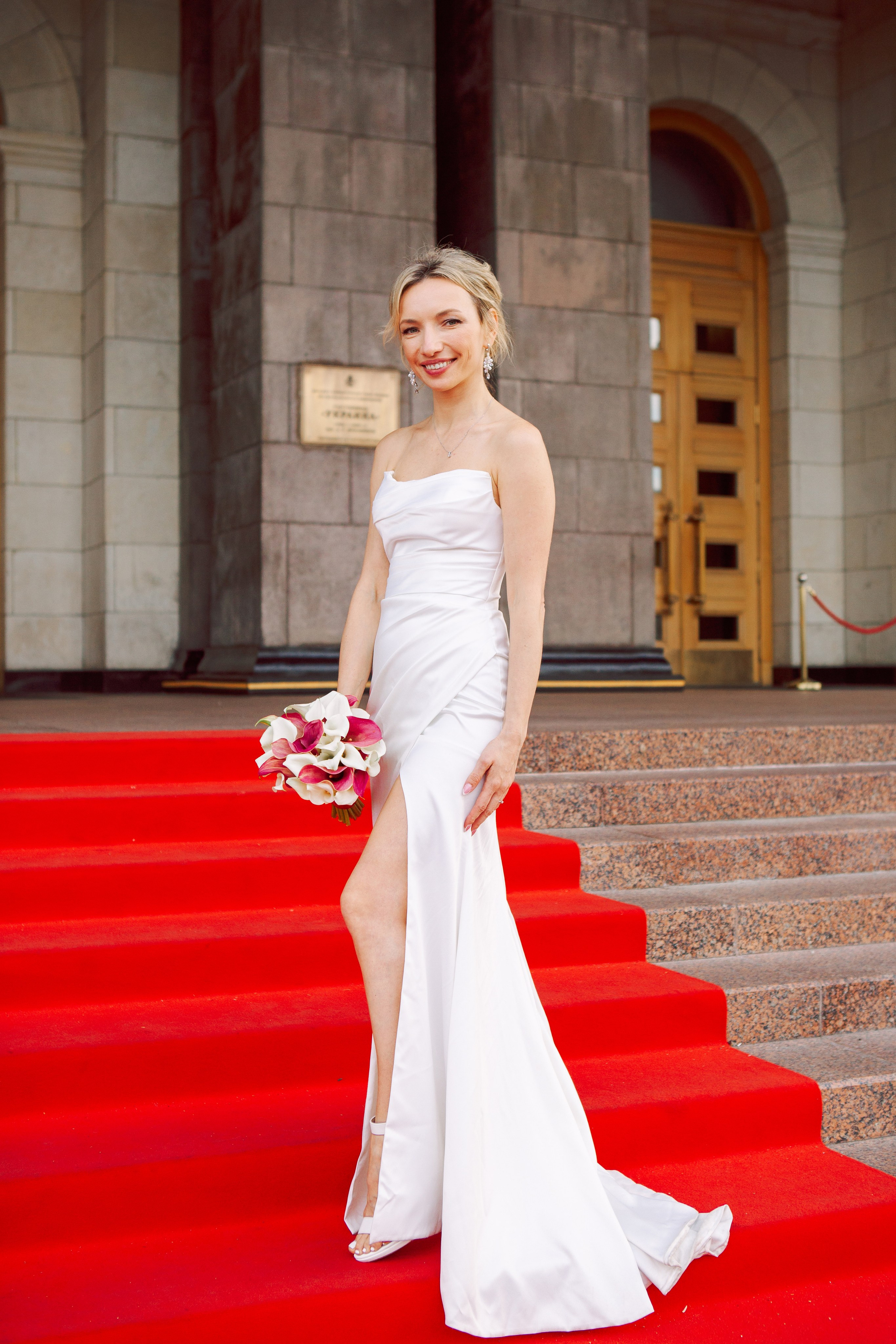 Утро невесты и фотосессия в гостинице radisson collection hotel moscow бывшая гостиница украина. Фотограф Ольга Ефремова