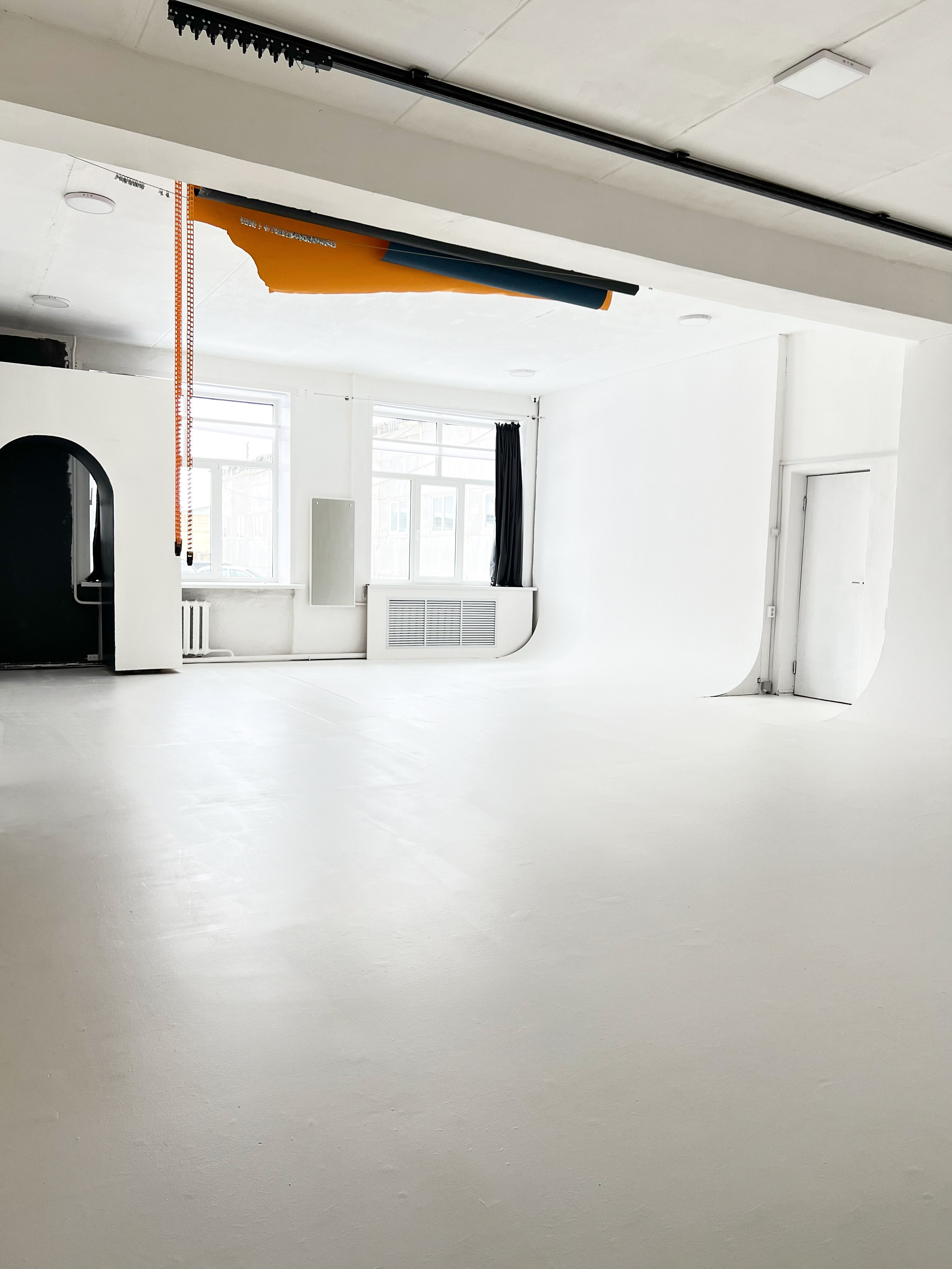 Зал Циклорама. Выпускные альбомы Нефтекамск