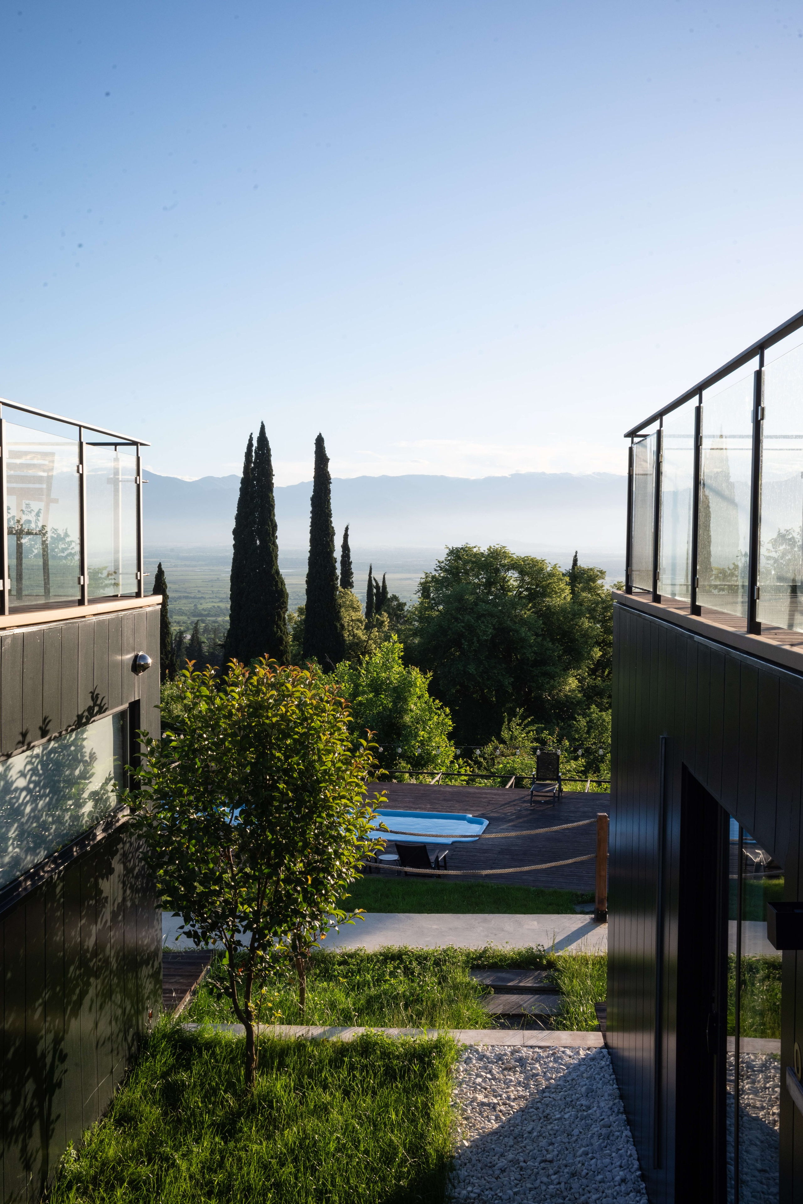 Съемка отеля Horizons. Портретный и свадебный фотограф в Тбилиси • xeniqo