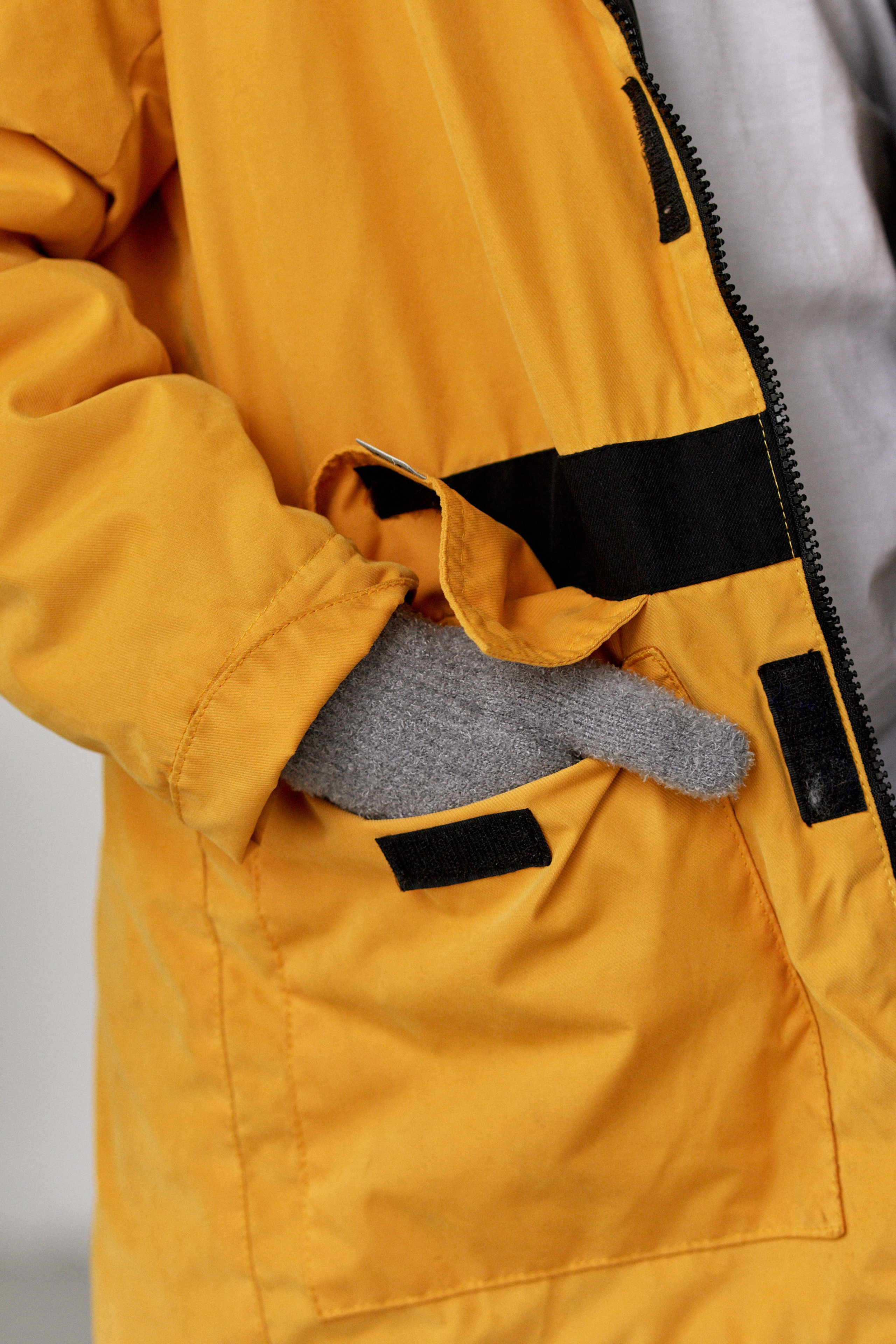 Зимние перчатки. Фото съемка товаров для макретплейсов Воронеж