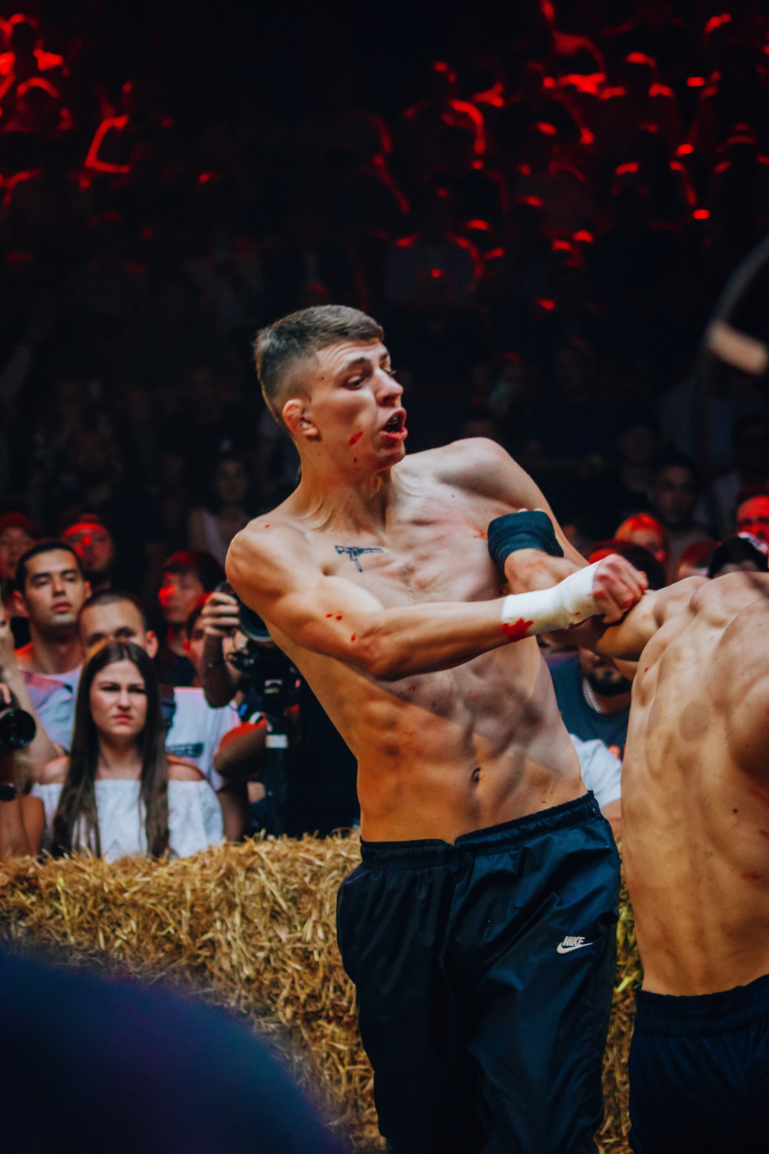 Кулачные бои TopDog. Анастасия Тен