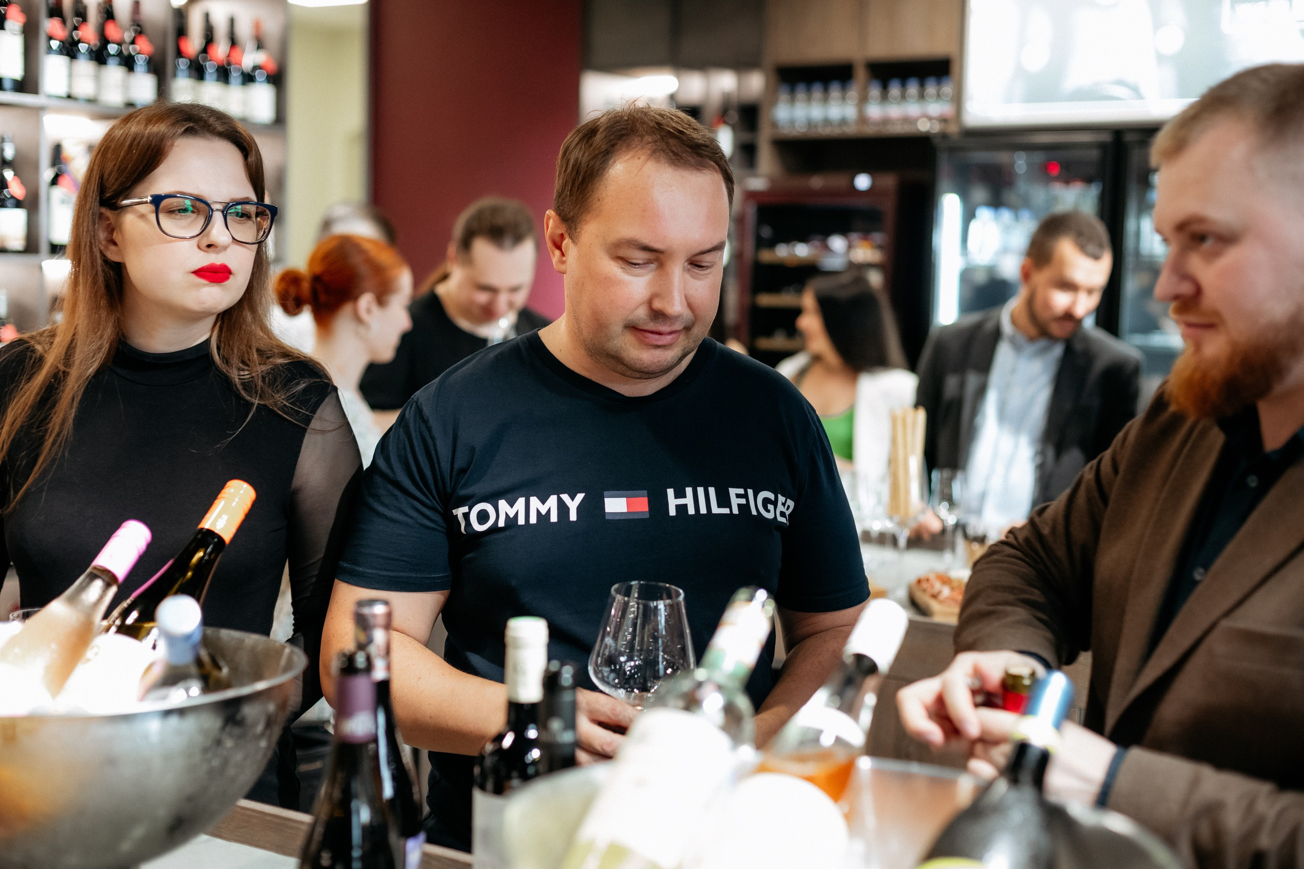 BY SIMPLE ВИНОТЕКА — ОТКРЫТИЕ. СВОИ. ФОТООТЧЕТЫ-СОБЫТИЯ-МЕСТА