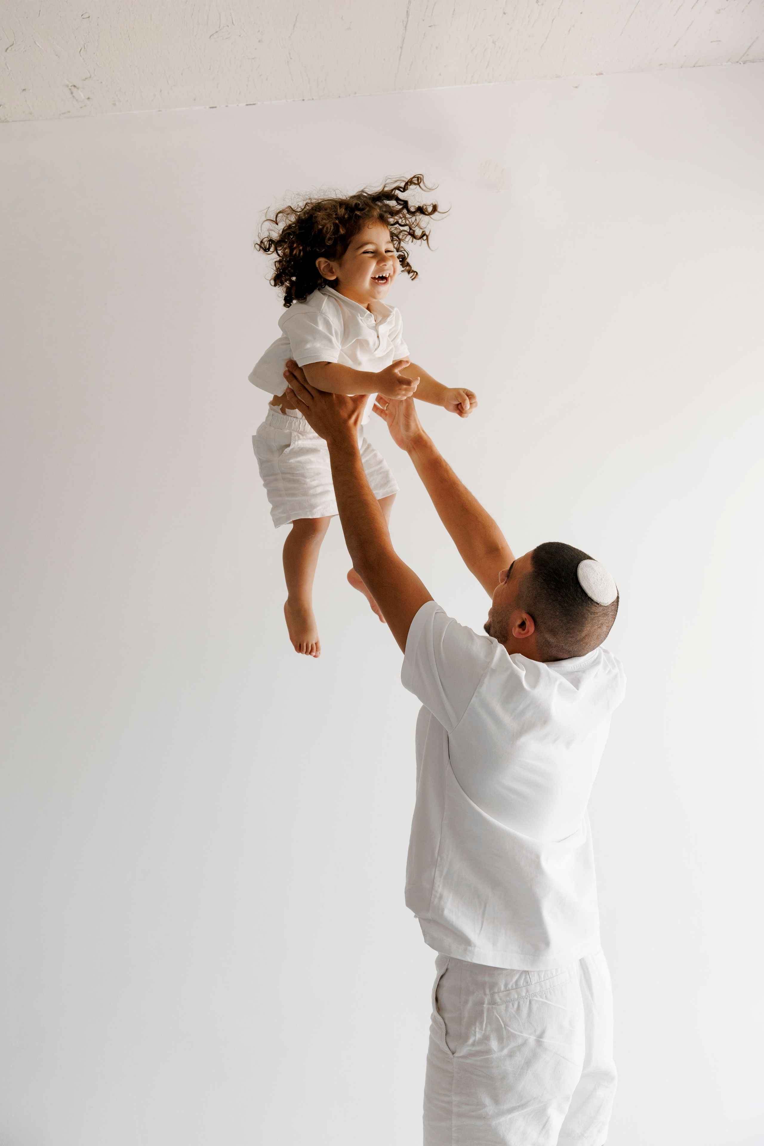 Family photoshoot inside the studio in Hadera. Wedding and family photographer