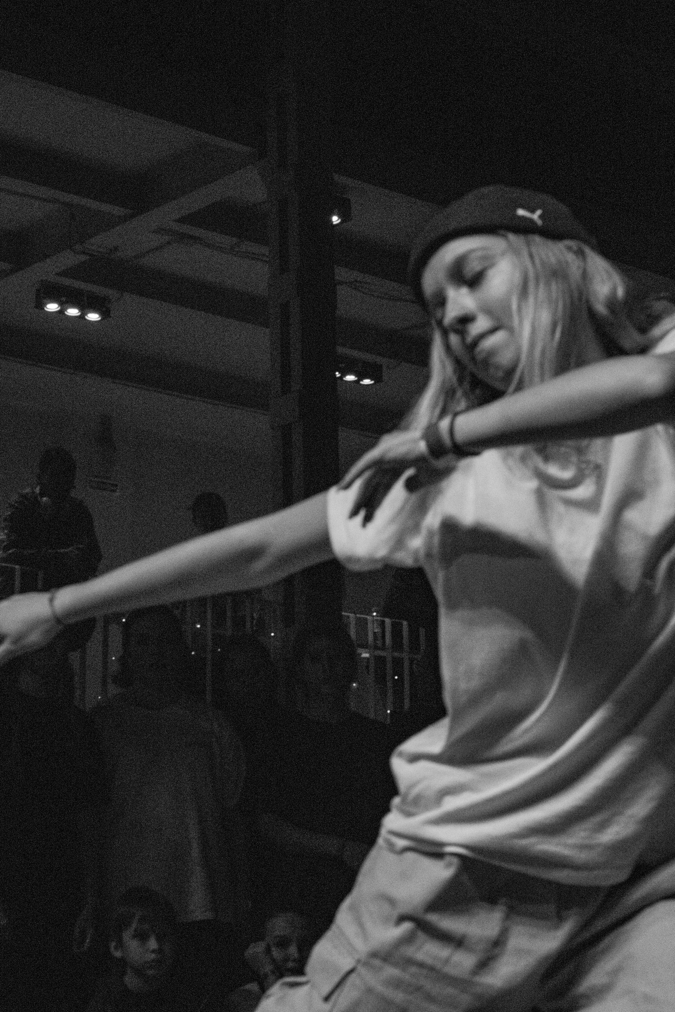 LORDS OF THE UNDERGROUND 27/10/25 (@youlovebu). Соня бу тебя сфоткала