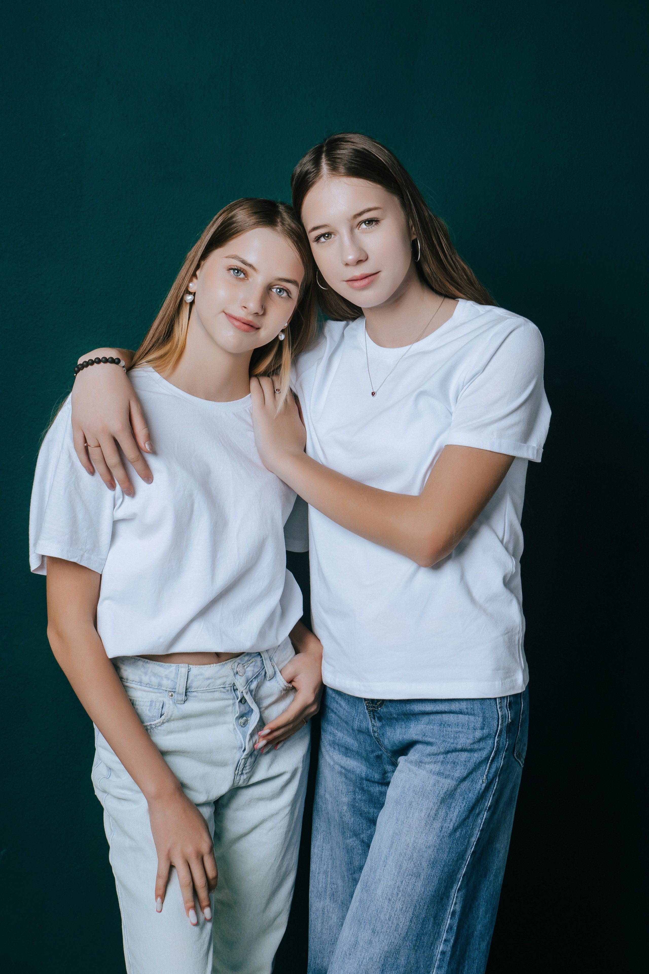 4 Школа — Заводской. Фотограф Ярмишко Дарья. Выпускные фотокниги