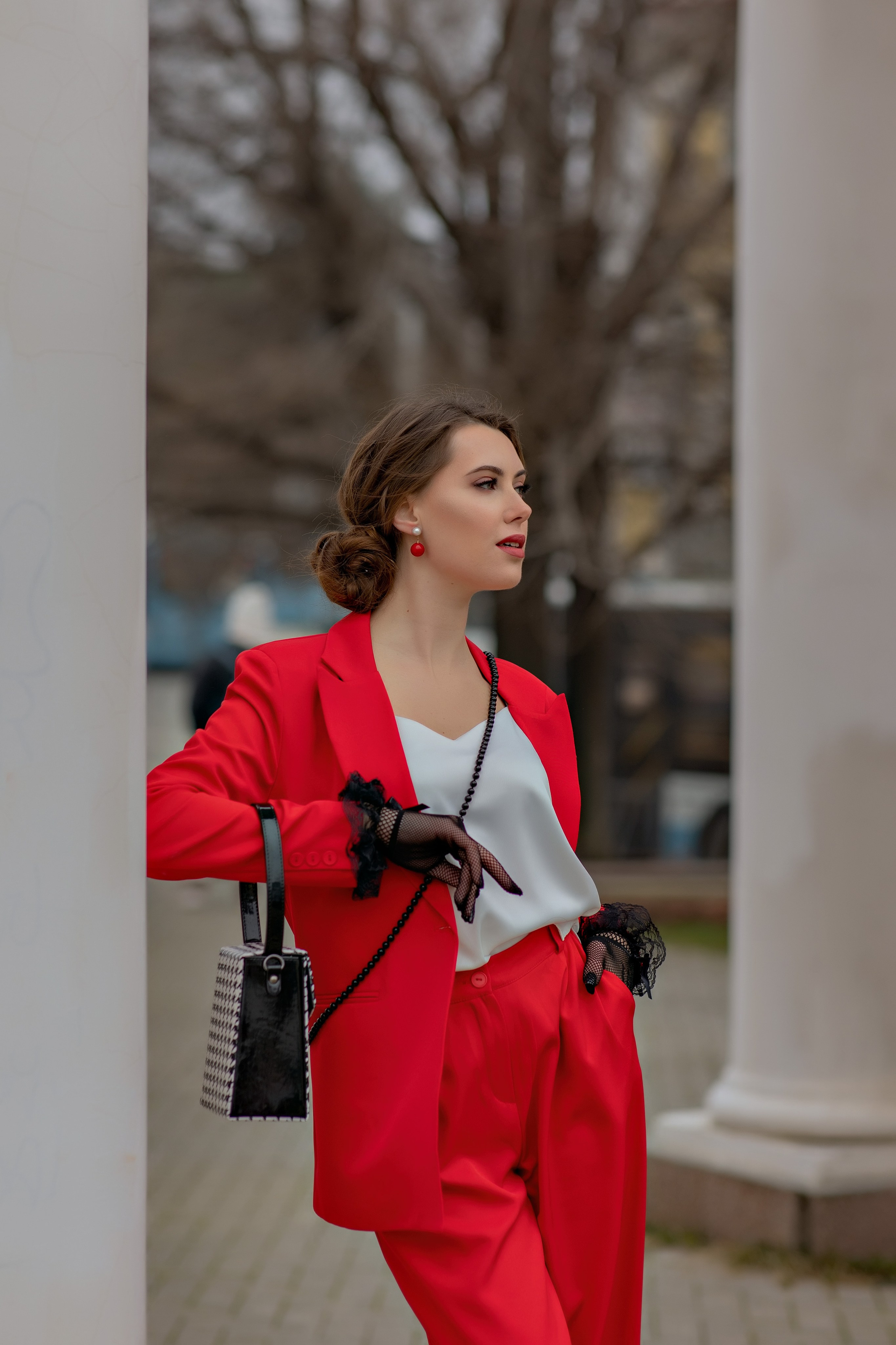 Женский портрет. Фотограф-стилист Крым Прокат одежды в Крыму. Фотосессии в Крыму