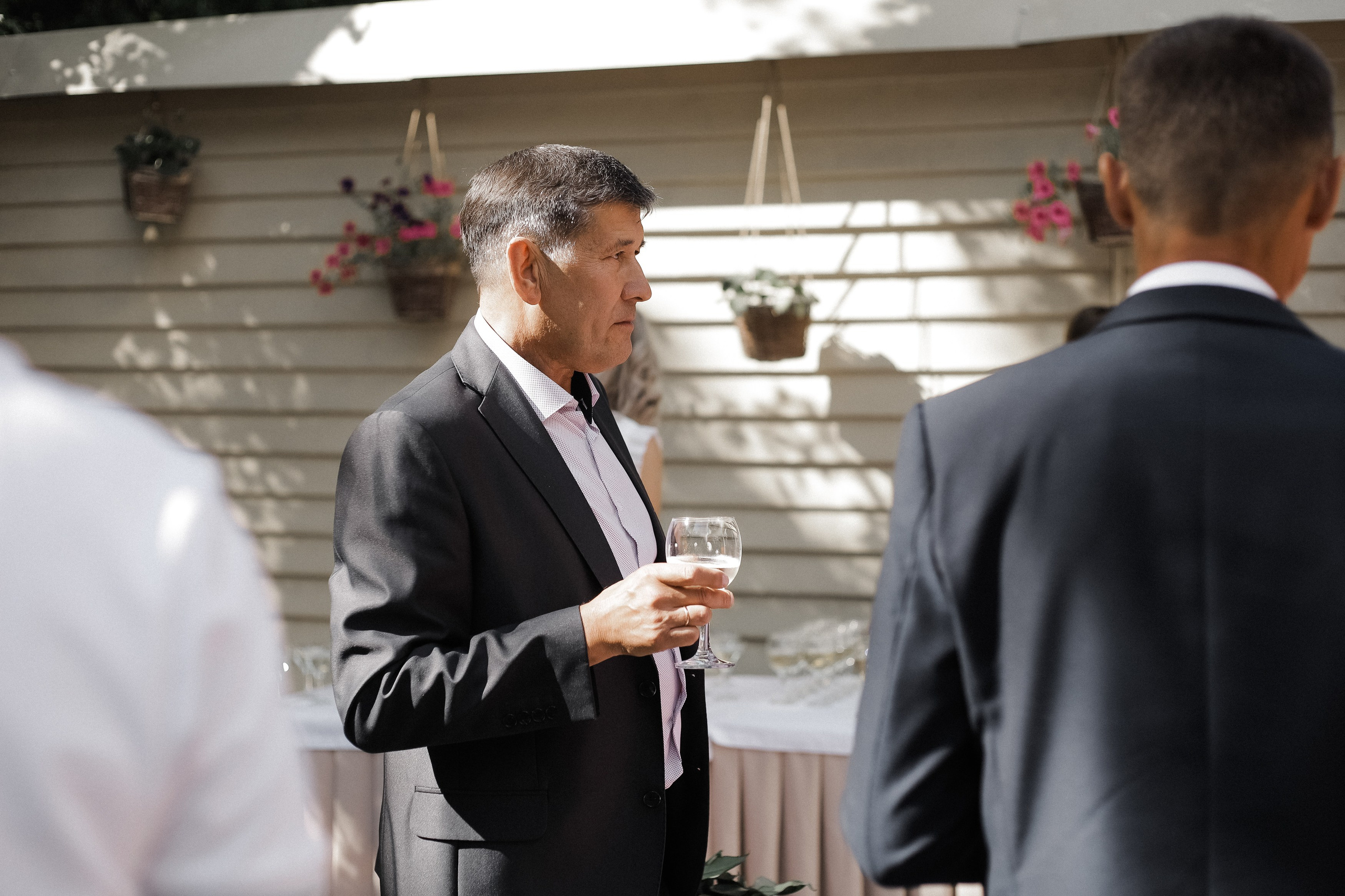 Свадебный фотограф Уфа — Руслан ГабдлисламовЖивые эмоции, красивые кадры, воспоминания на всю жизнь.Работаю по всей Республике Башкортоста. Свадебный фотограф Уфа Руслан Габдлисламов