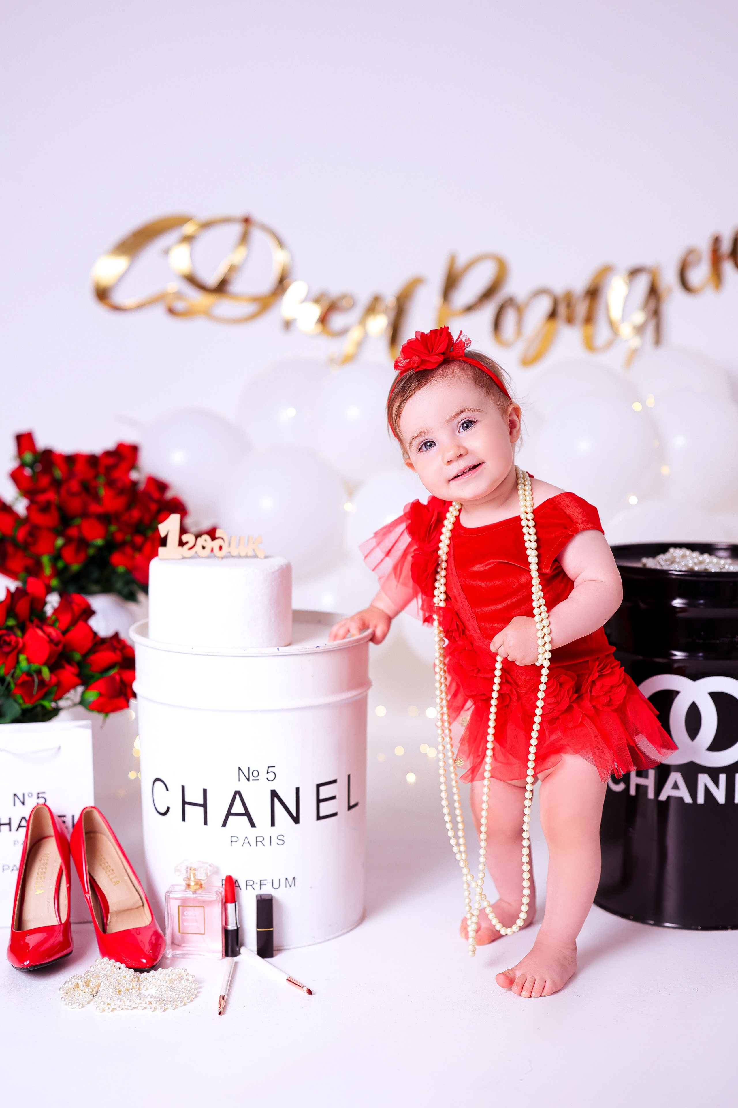 Малышки Антураж