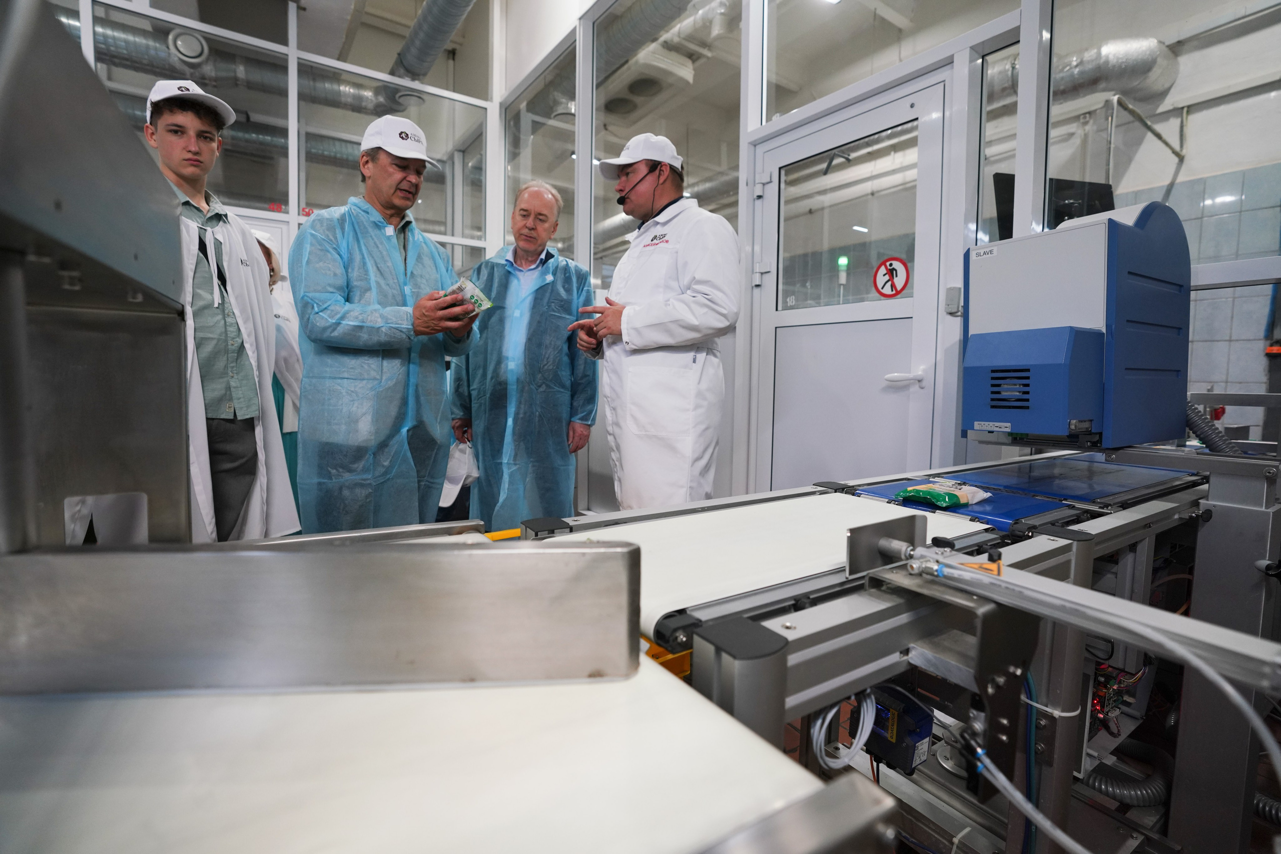 Съемка делегации на заводе Азбука сыра. Фотограф Казань