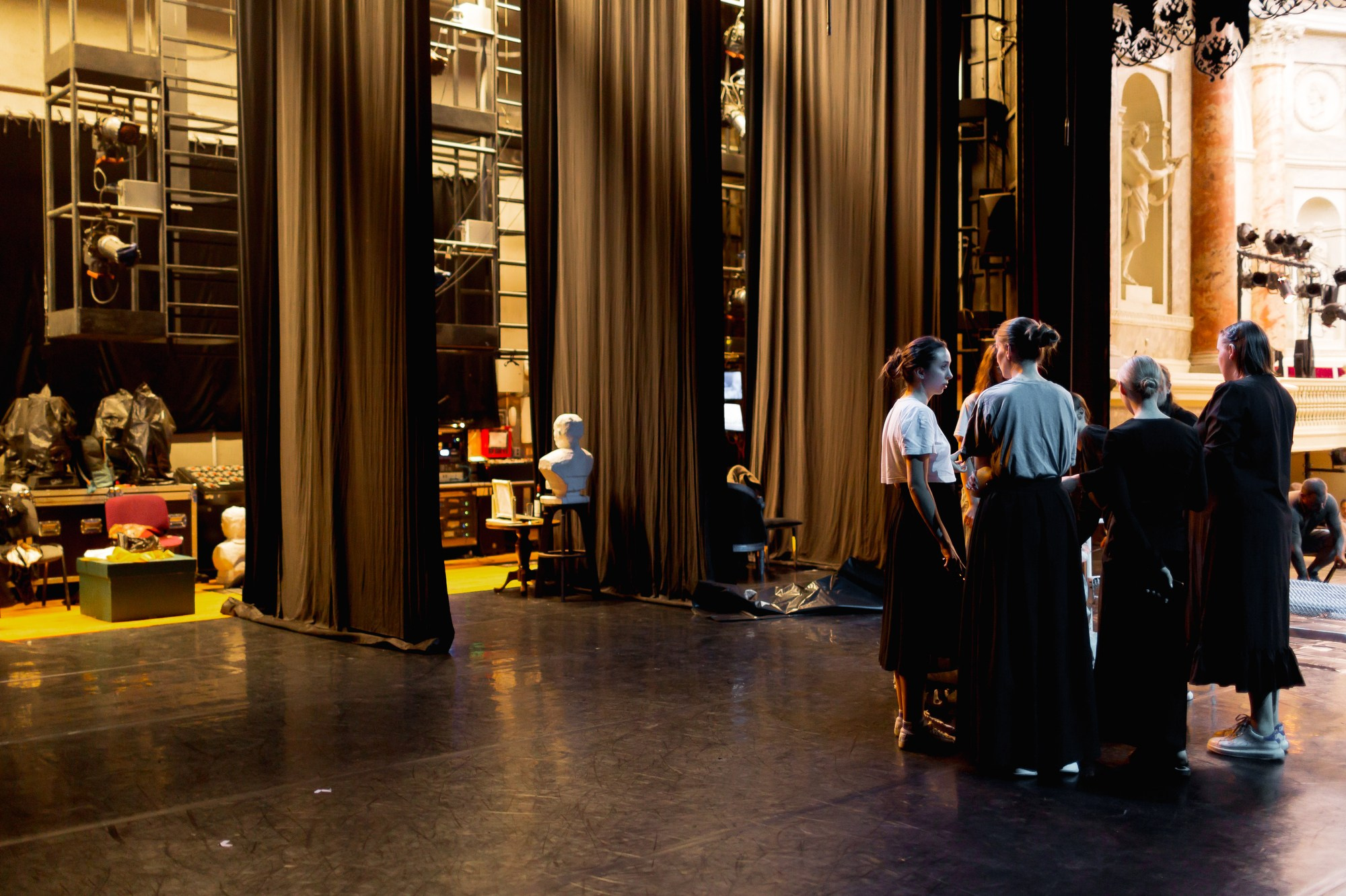 Спектакль Приглушенные голоса в Театре Эрмитажа (+репетиция). Семейный и портретный фотограф в Санкт-Петербурге Андрей Воробьев