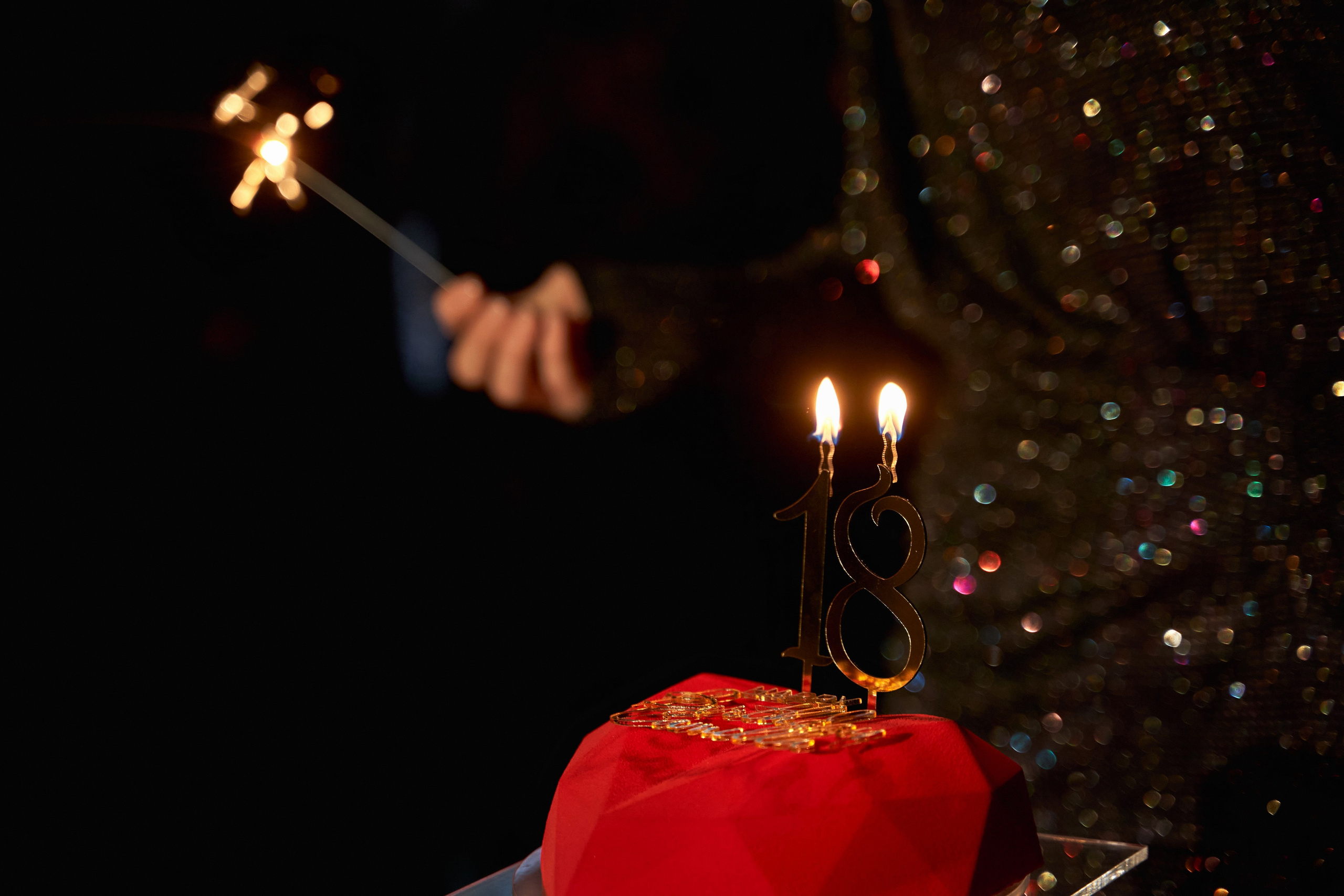 Светская съемка дня рождения 18 лет Камилле от ТВИНС СТУДИО. ТВИНС СТУДИО — лучшие свадебные фотографы и видеографы в Краснодаре