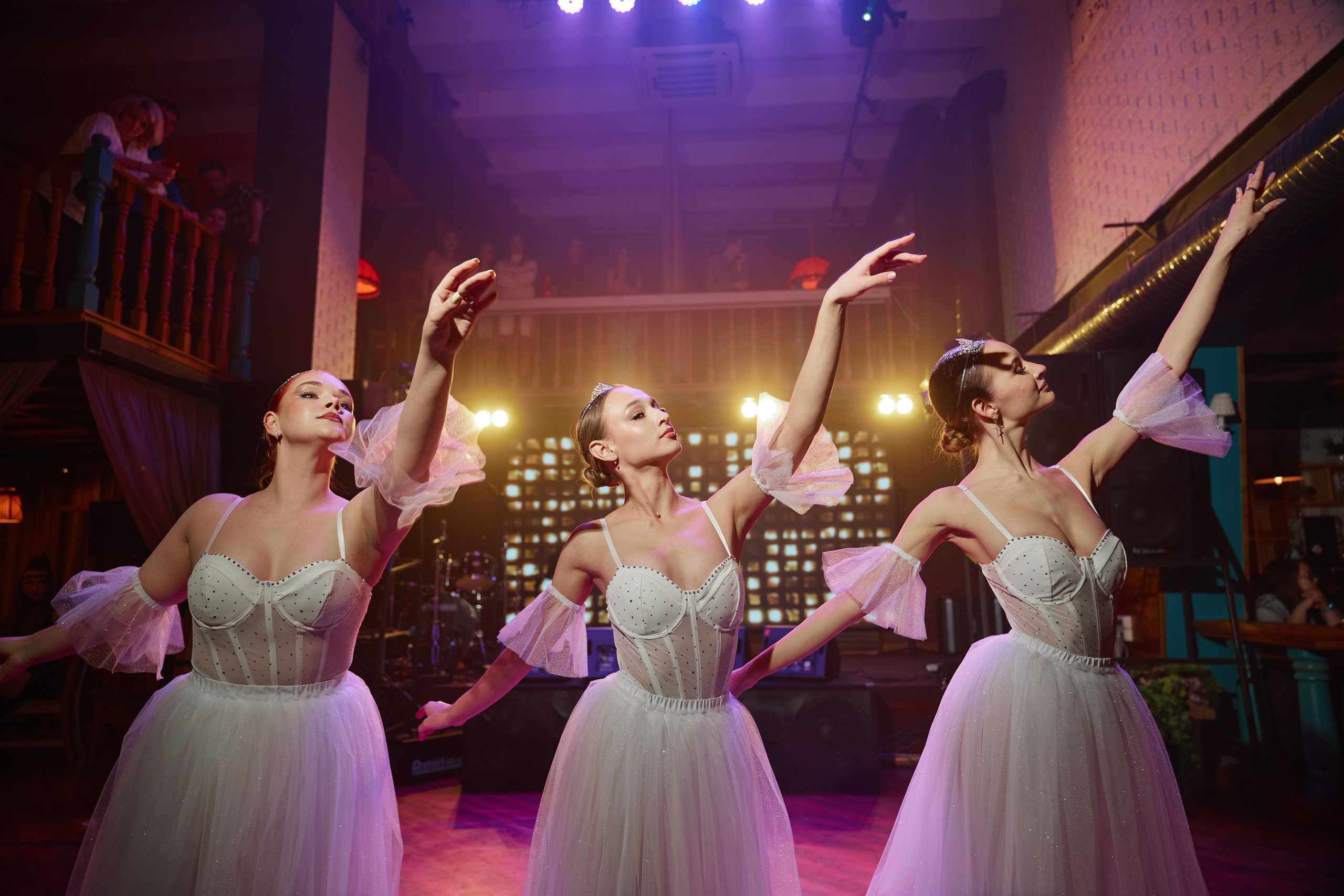 Арт-вечеринка 2026. Фотограф и видеограф в Кургане Леонид Корнильев