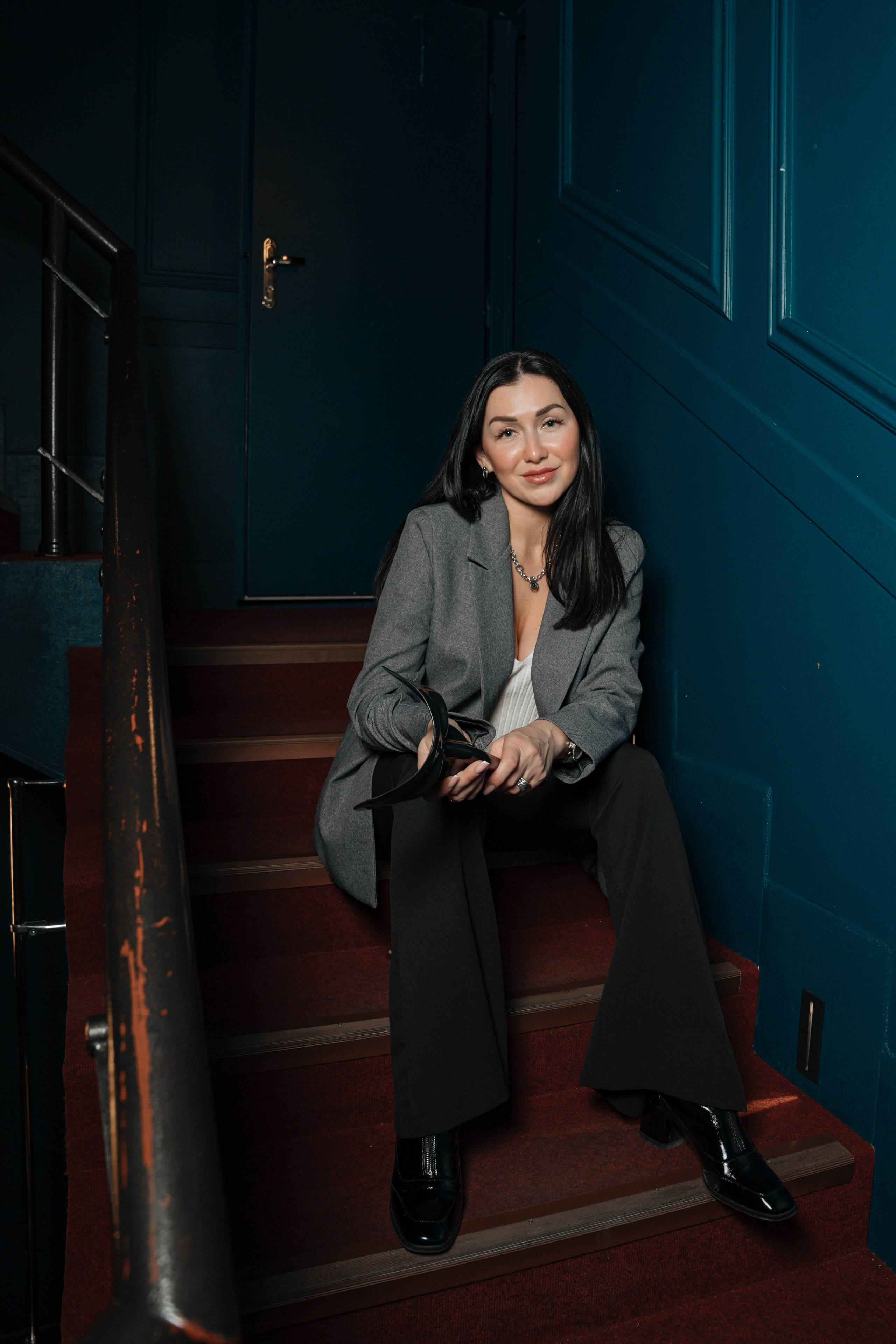 Мафия. Бар FINCH. ЖЕНСКИЙ КЛУБ LAXMI. Портретный фотограф в Санкт-Петербурге Дмитриева Наталия