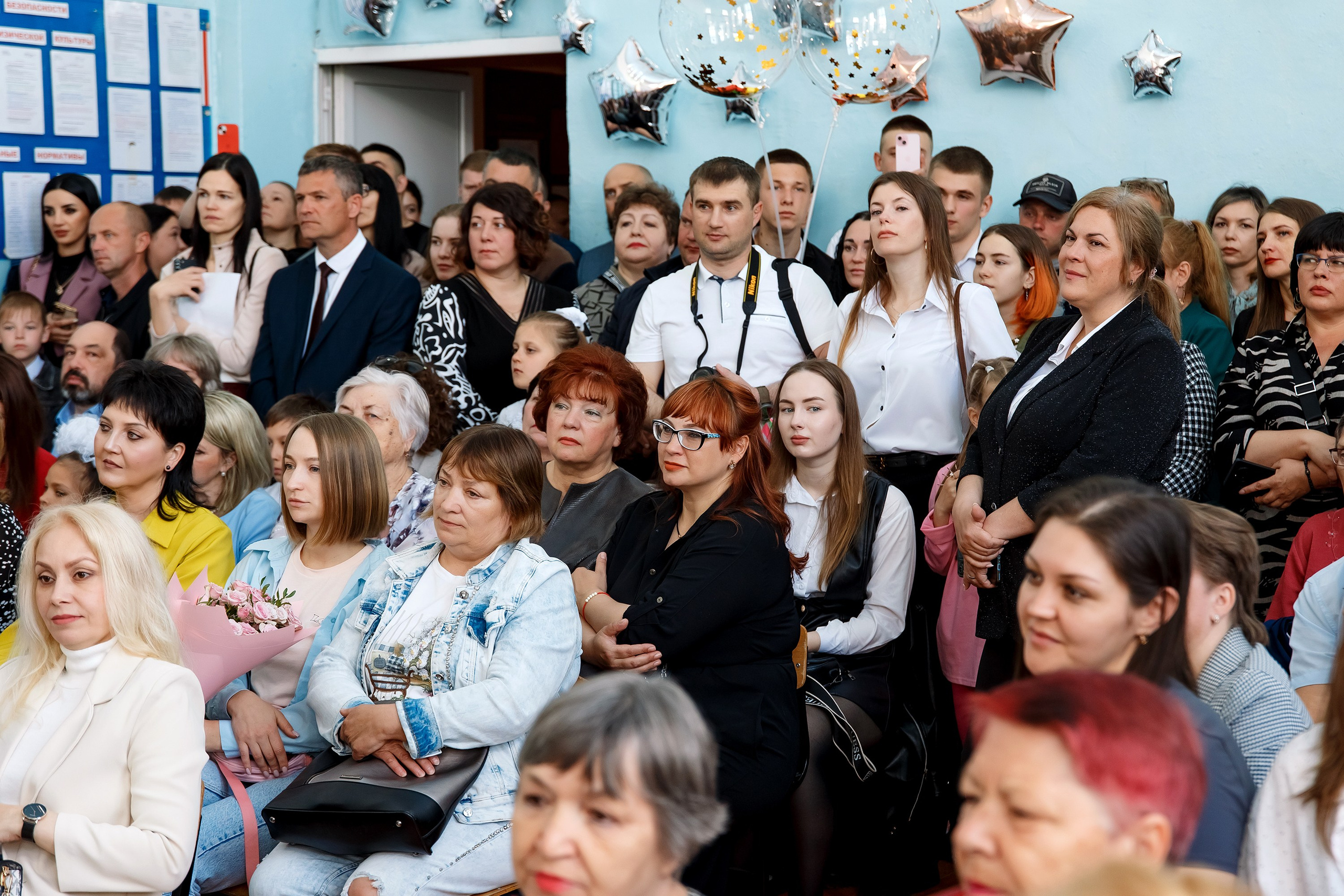 11 класс Последний звонок. Фотограф Любовь Корниенко, Примоский край