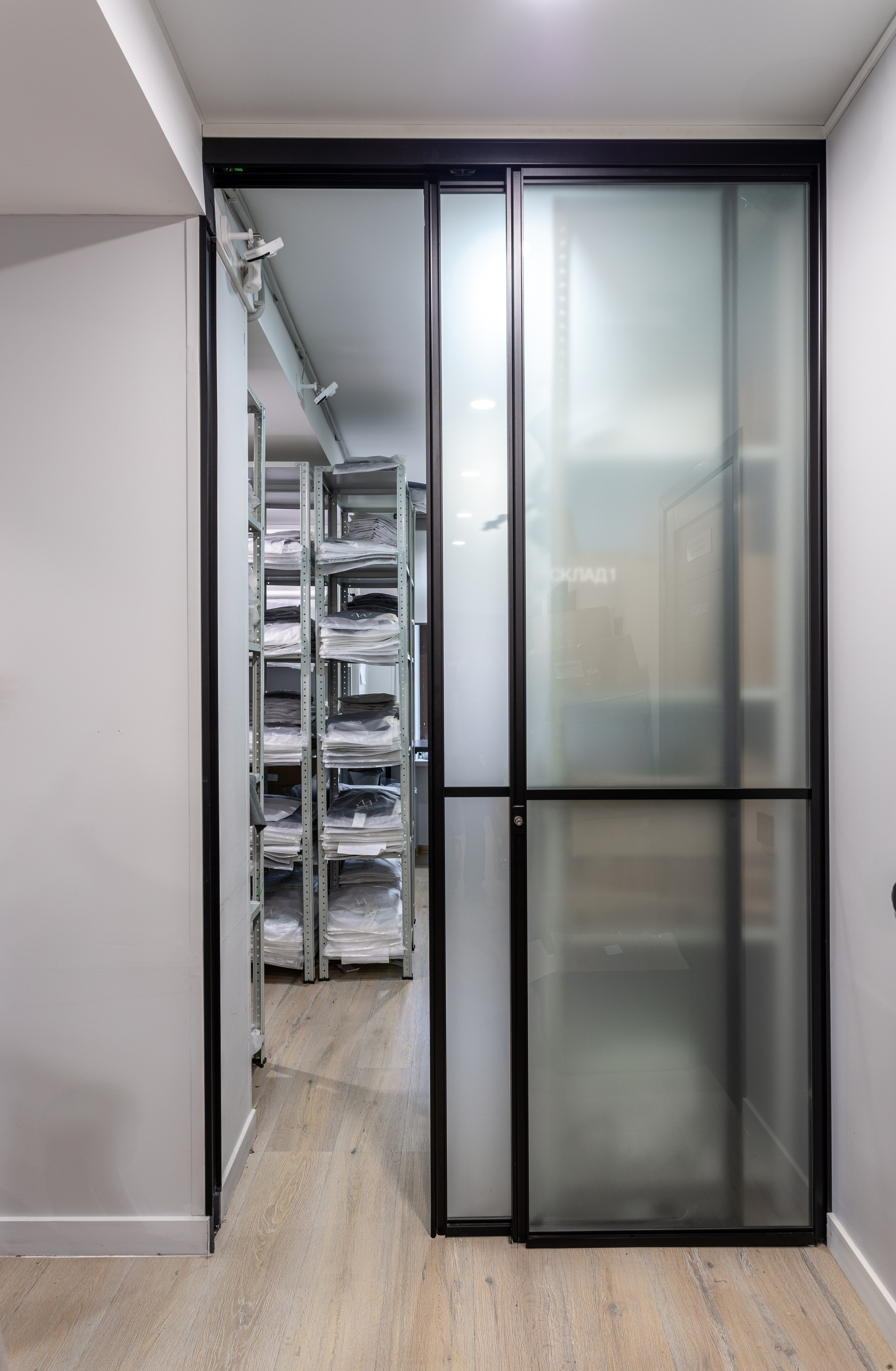 Шоурум магазина одежды WEME (136 м²). Елена Жукова. Архитектура, дизайн и ремонт