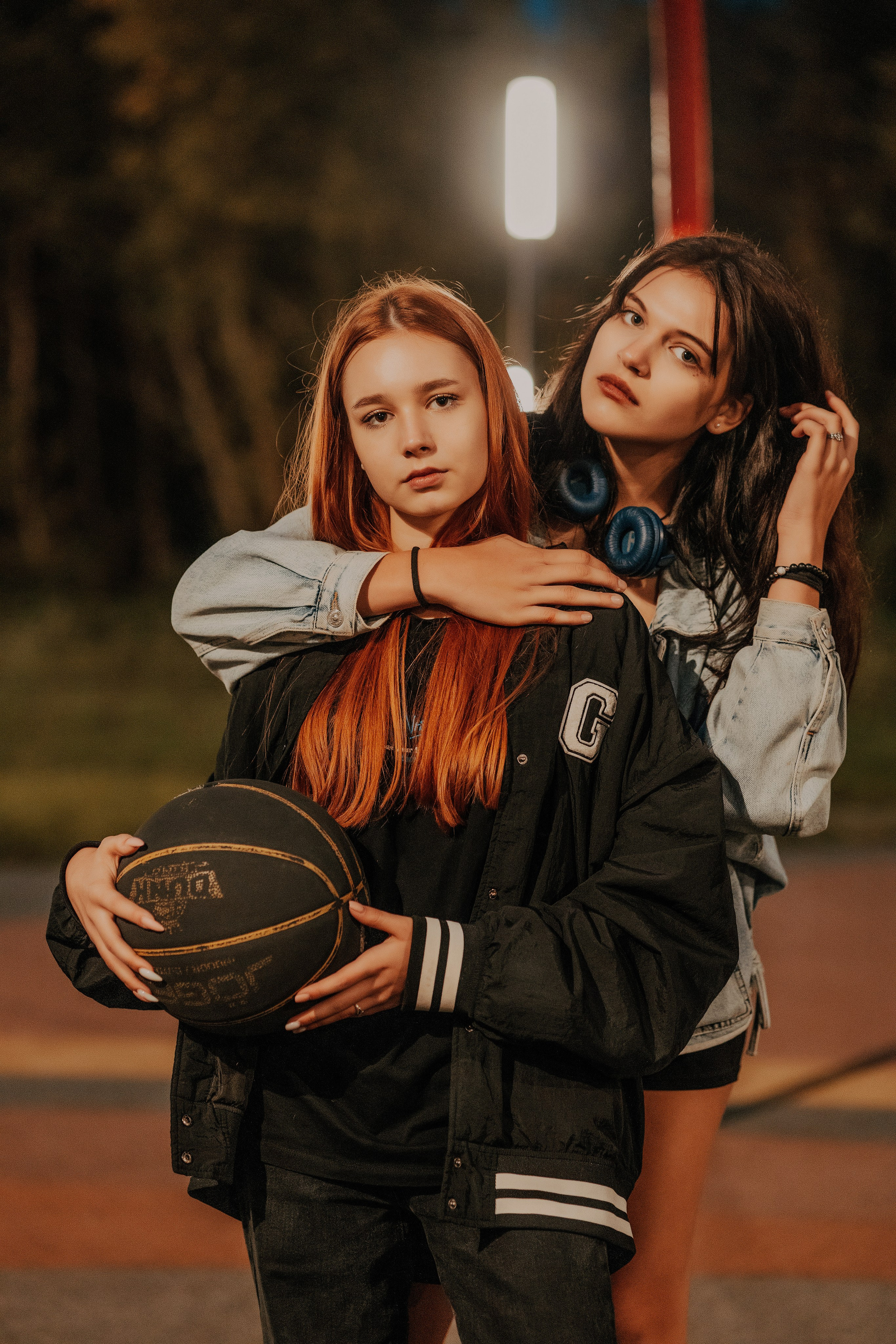 Девочки на выпускной фотоальбом