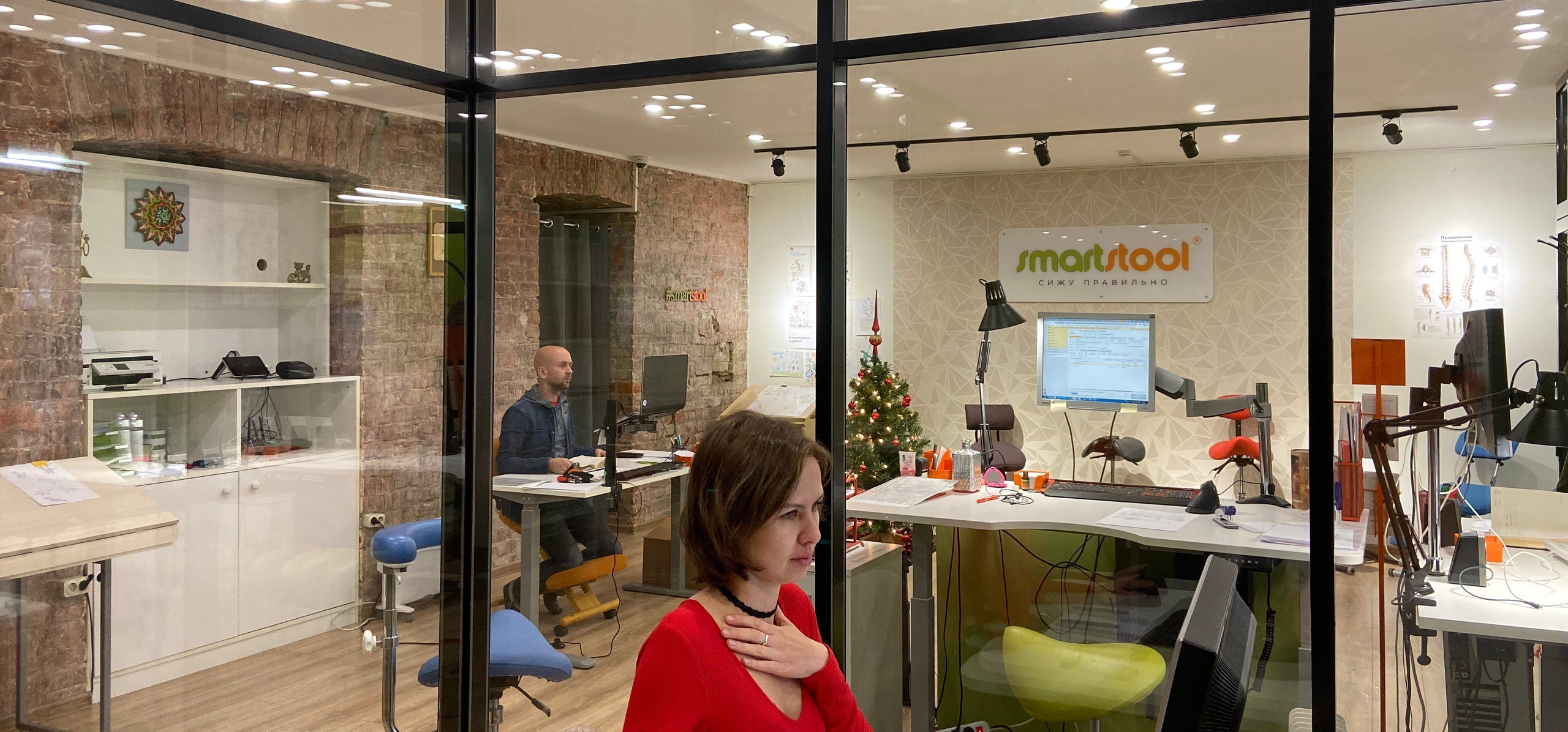 Офис и шоу-рум. Дизайнер декоратор интерьеров и предметов интерьера