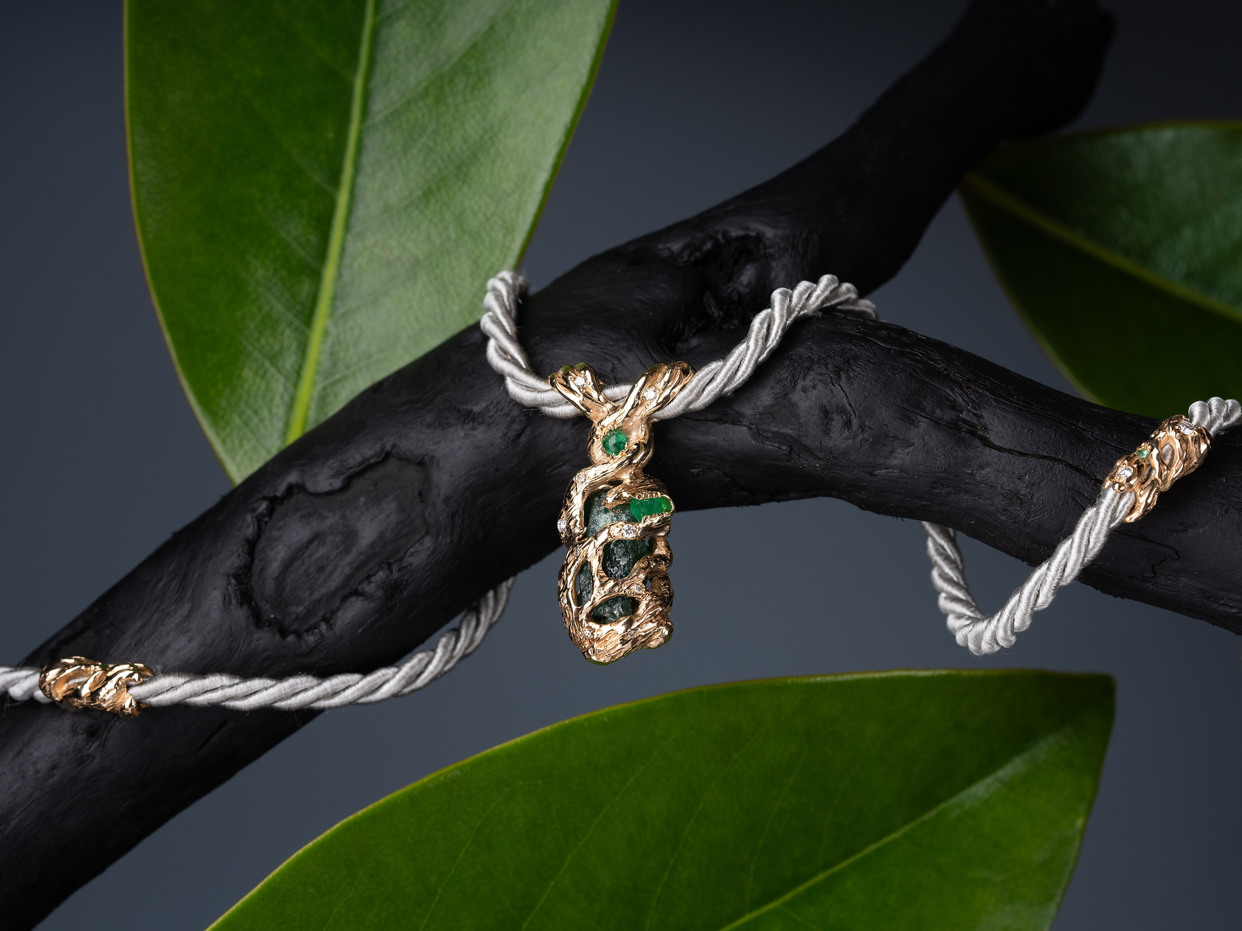 Ювелирная фотография в Сочи — профессиональные съемки украшений высокого качества. Профессиональная фотосъемка в Сочи: репортаж, предметная, ювелирная фотосъемка, недвижимость, фуд-фотография. Фотограф Александр Афанасьев