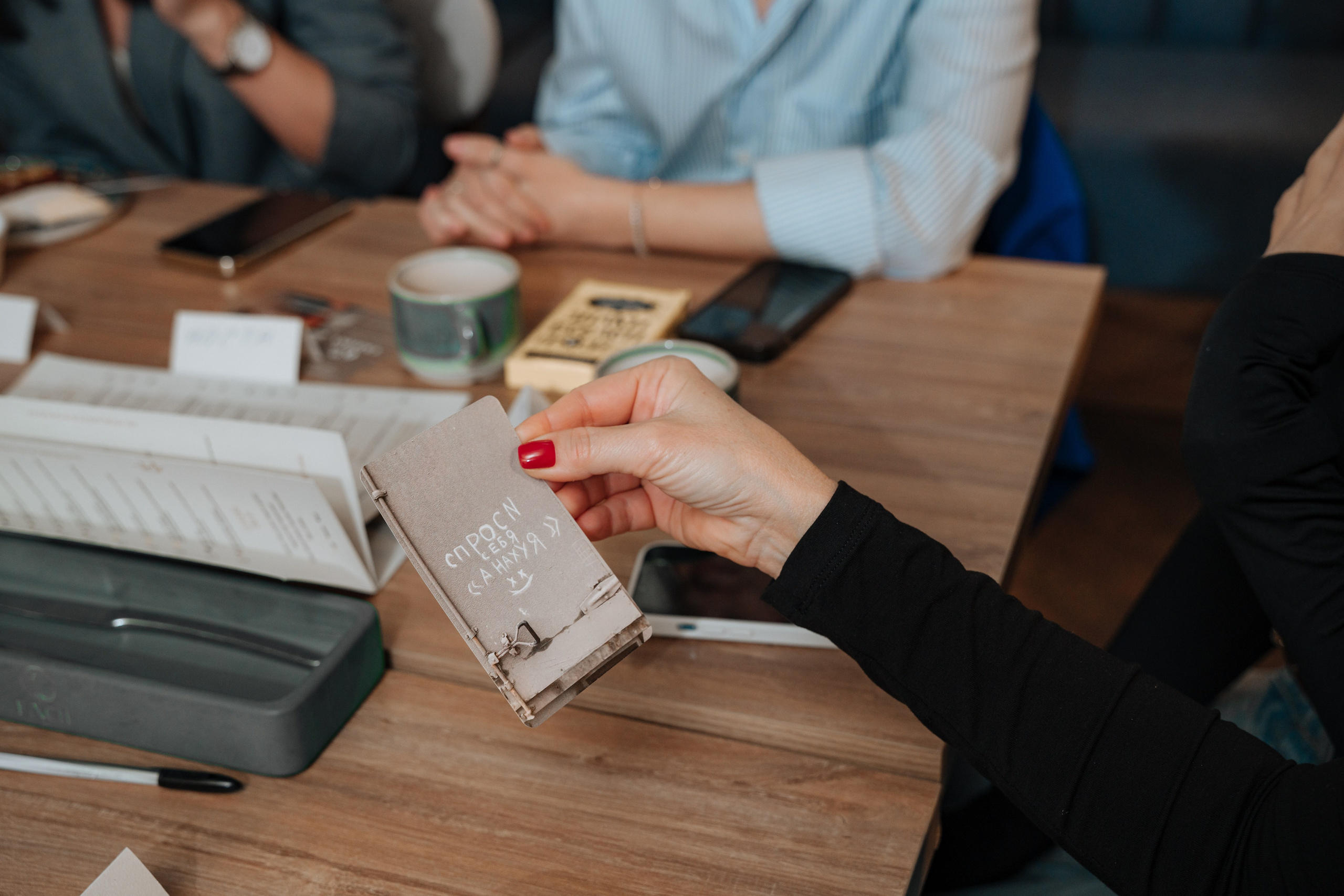 Мафия. Бар FINCH. ЖЕНСКИЙ КЛУБ LAXMI. Портретный фотограф в Санкт-Петербурге Дмитриева Наталия