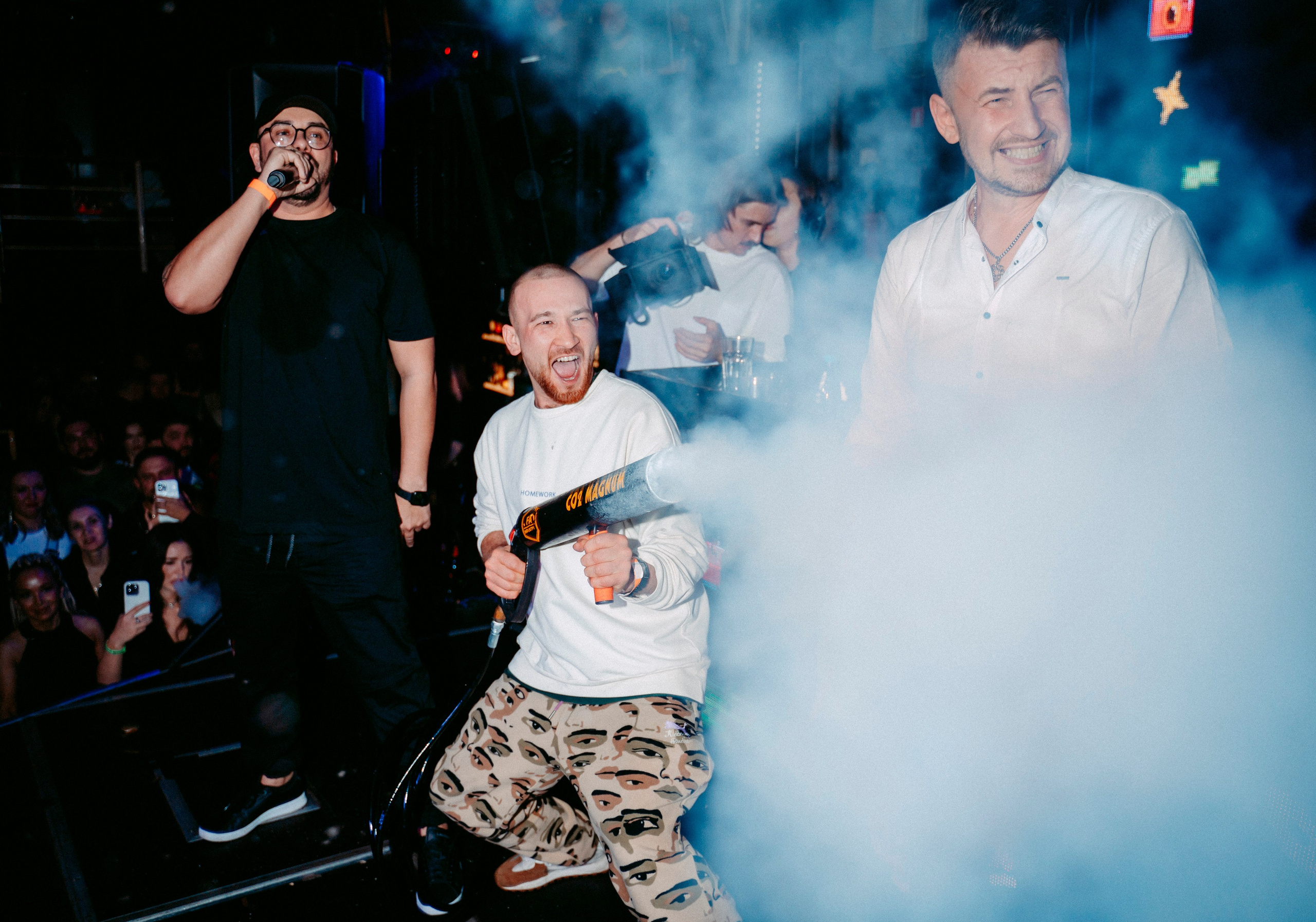 Где мой 2007: ностальгия и Катя Чехова / 2023. Саша Копылов, фотограф в Казани