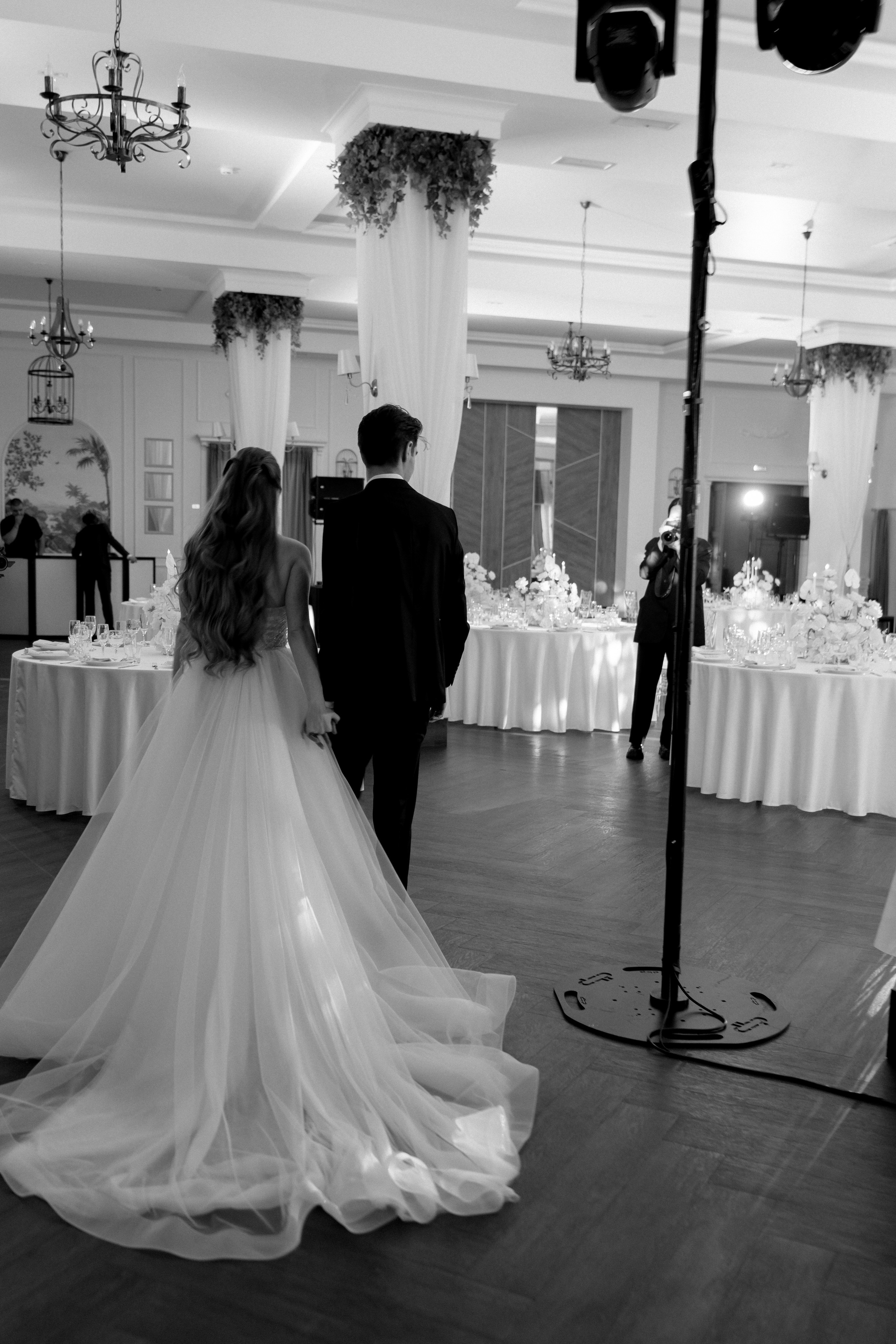 СВАДЕБНАЯ СЬЕМКА СБОРОВ В ОТЕЛЕ И ВЫЕЗД НА ЦЕРЕМОНИЮ (СНЯТО В СИБИРЕ В НИЖНЕВАРТОВСКЕ). Профессиональный фотограф, Санкт-Петербург — Виктория Богомолова