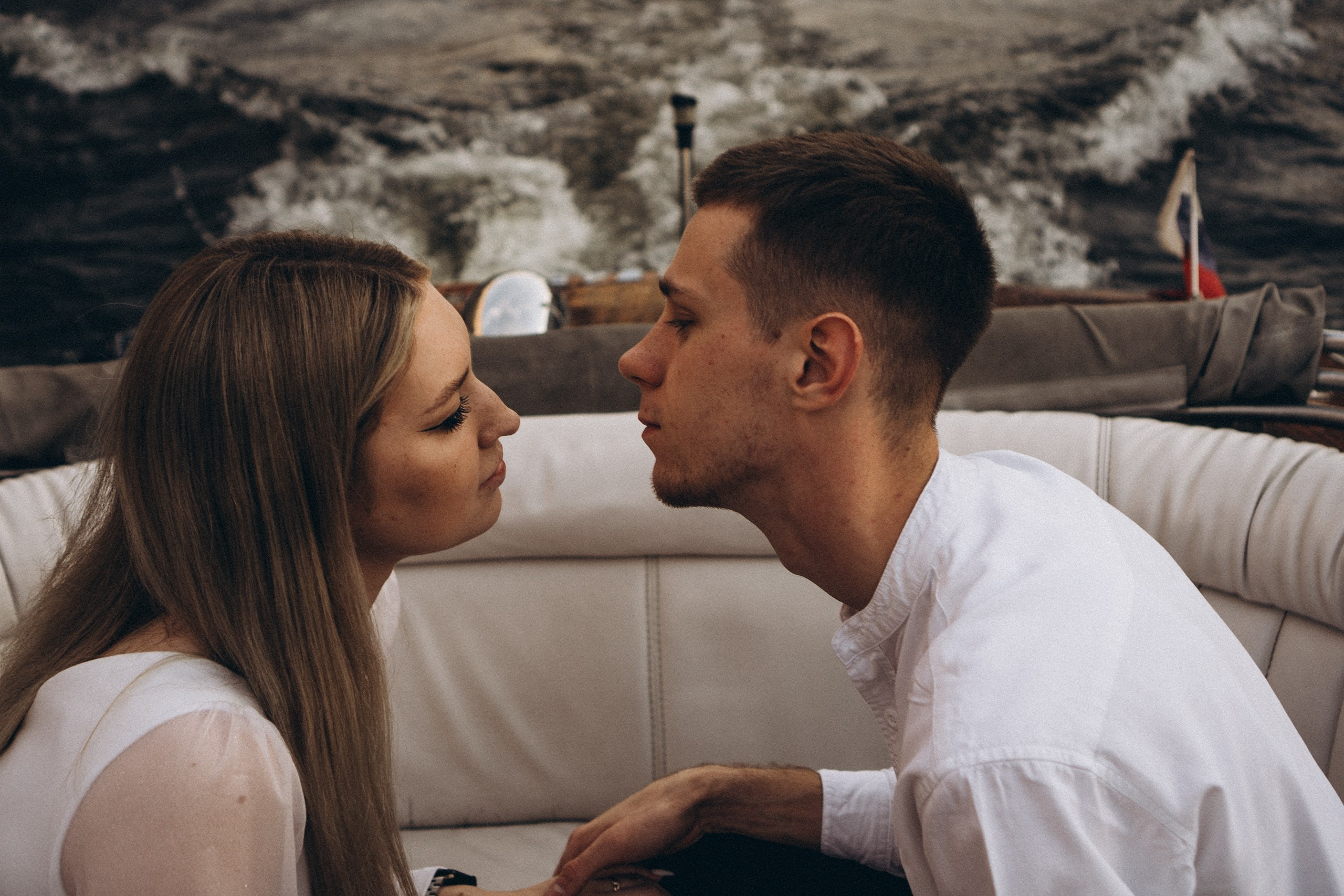 СВАДЕНБНАЯ СЬЕМКА НА КАТЕРЕ ПО КАНАЛАМ САНКТ-ПЕТЕРБУРГА И В АКВАТОРИИ НЕВЫ. Профессиональный фотограф, Санкт-Петербург — Виктория Богомолова