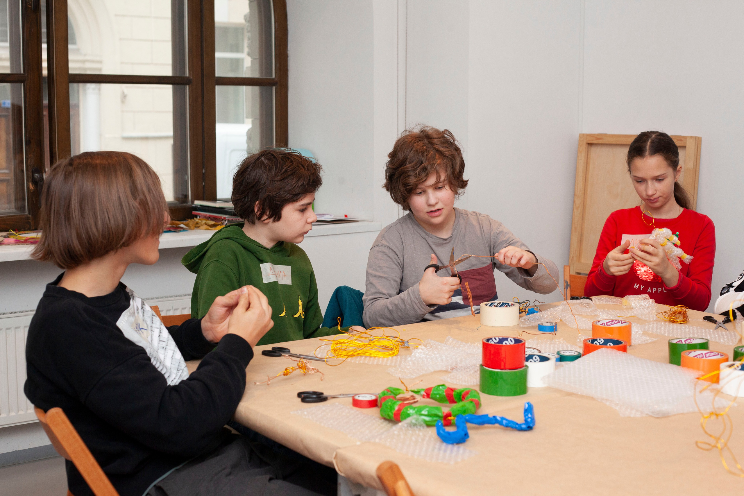 Детский мастер-класс в ММОМА. Stanislav Baryshev — People. Emotions. Atmosphere