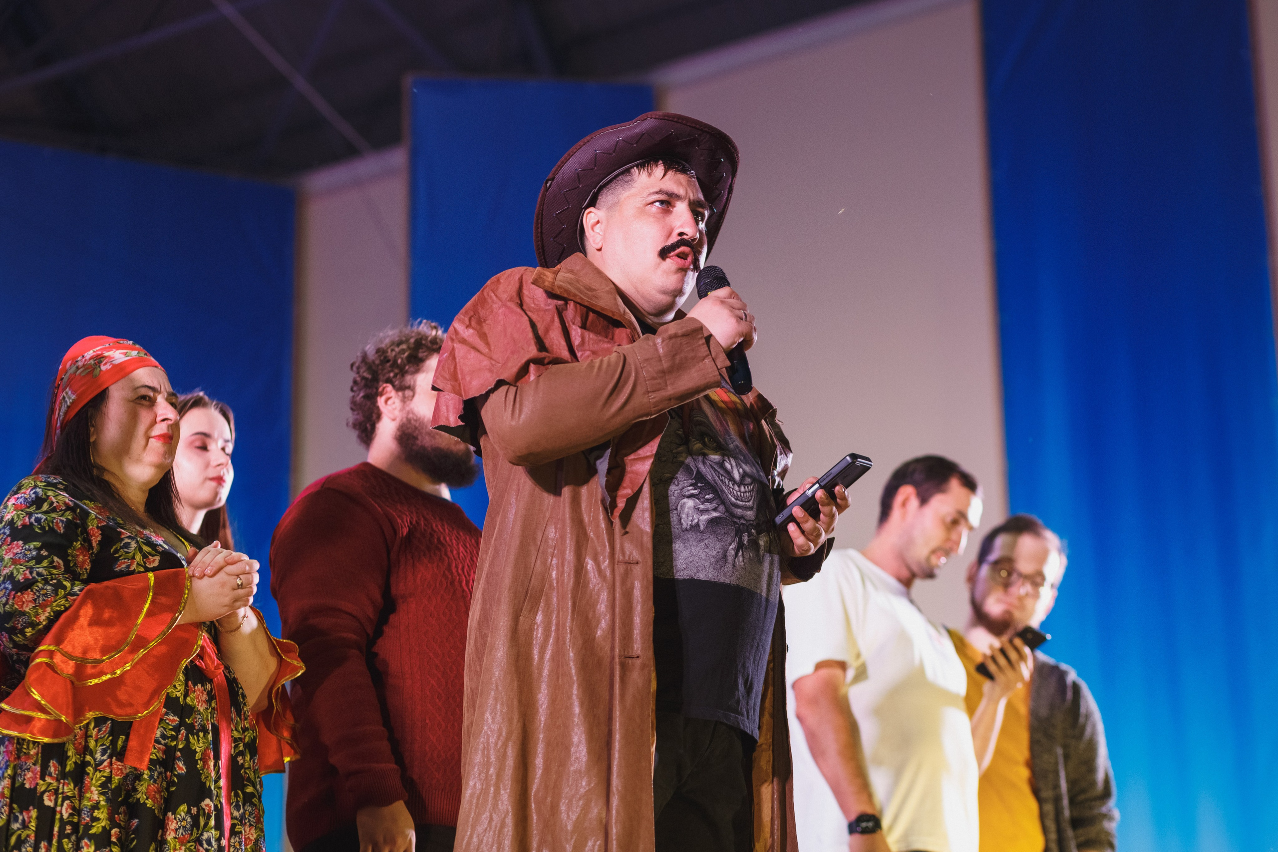 Шутки с уголка: Весёлый день с КВН в Парке Горького Таганрога. Свадебный и семейный фотограф в Таганроге Бакарюк Антон