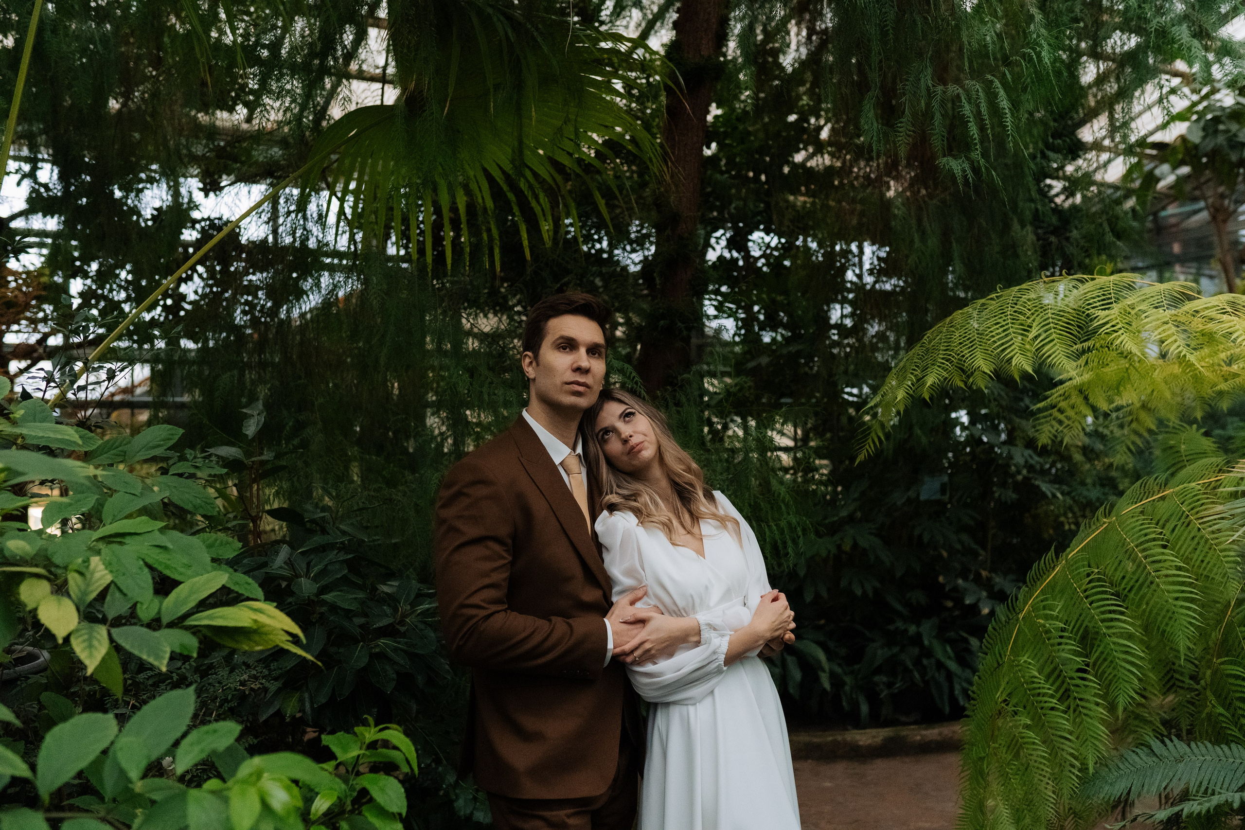 Свадебная фотосессия в оранжерее, Москва. Свадебный фотограф в Москве Анна Полушина