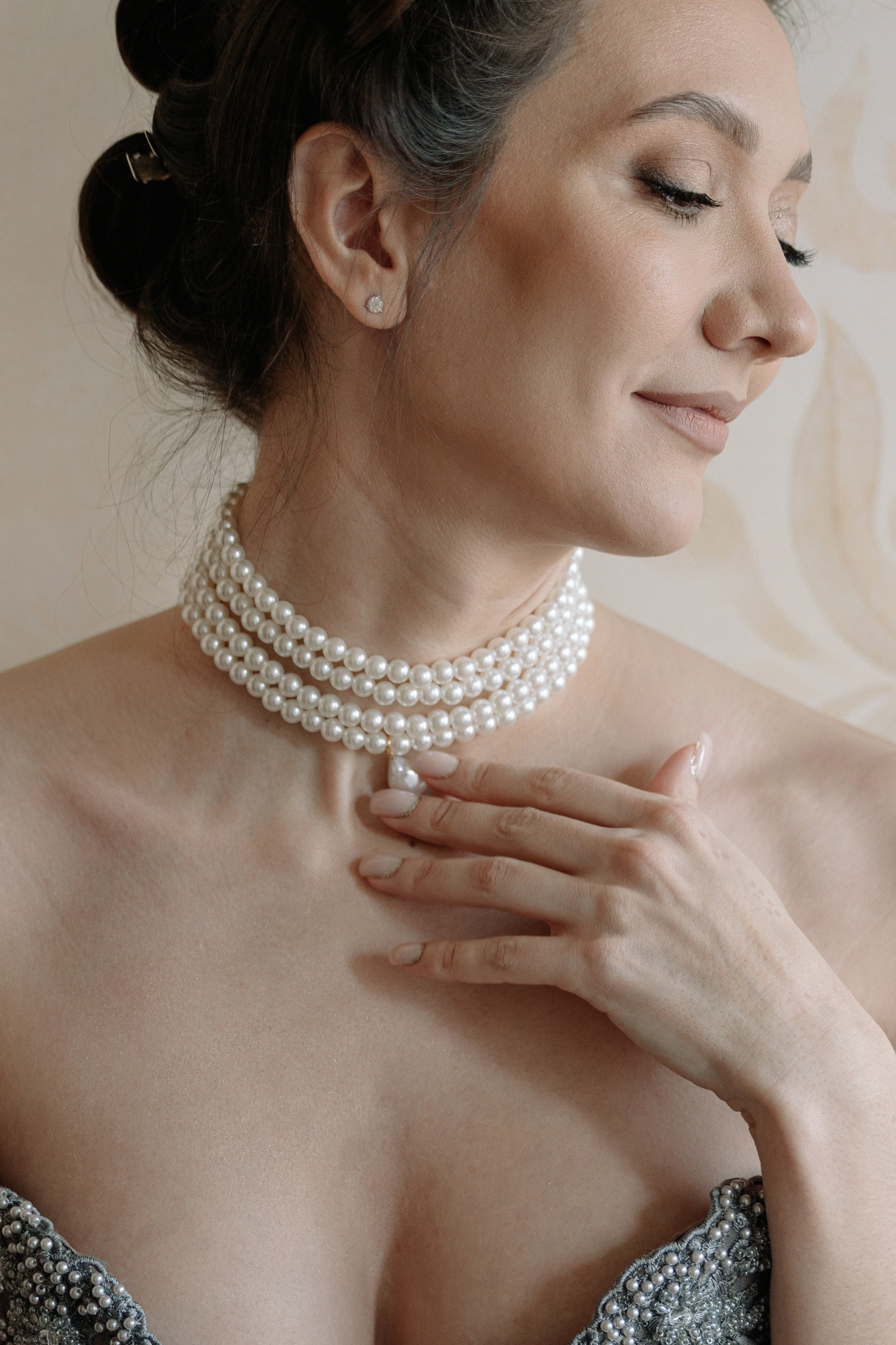 портрет невесты утро фотосессия в отеле камерная свадьба