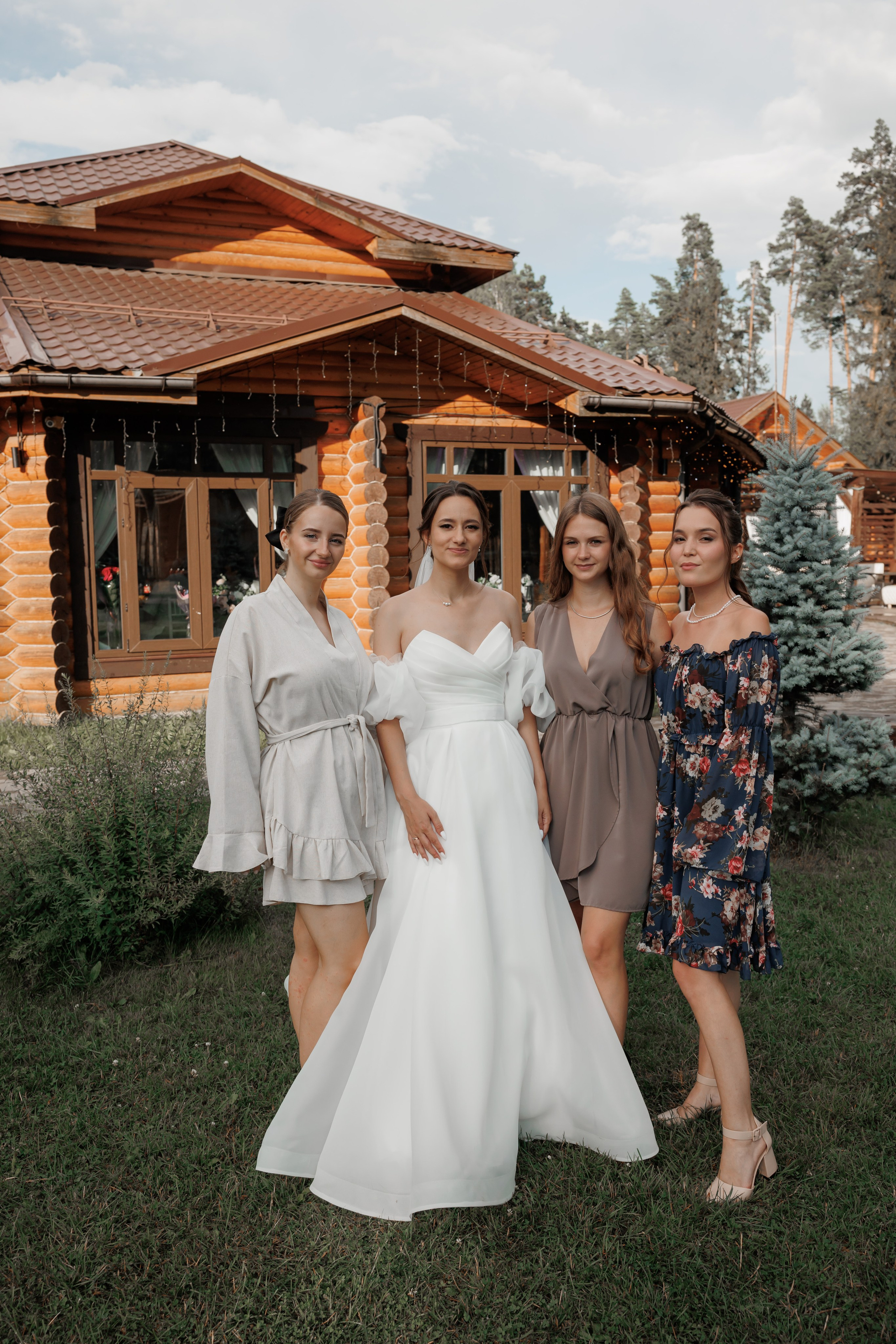 Полина и Дмитрий, загородный клуб «Барин», ЗАГС в г. Пушкино. Свадебный и репортажный фотограф (Москва, Королев и другие)