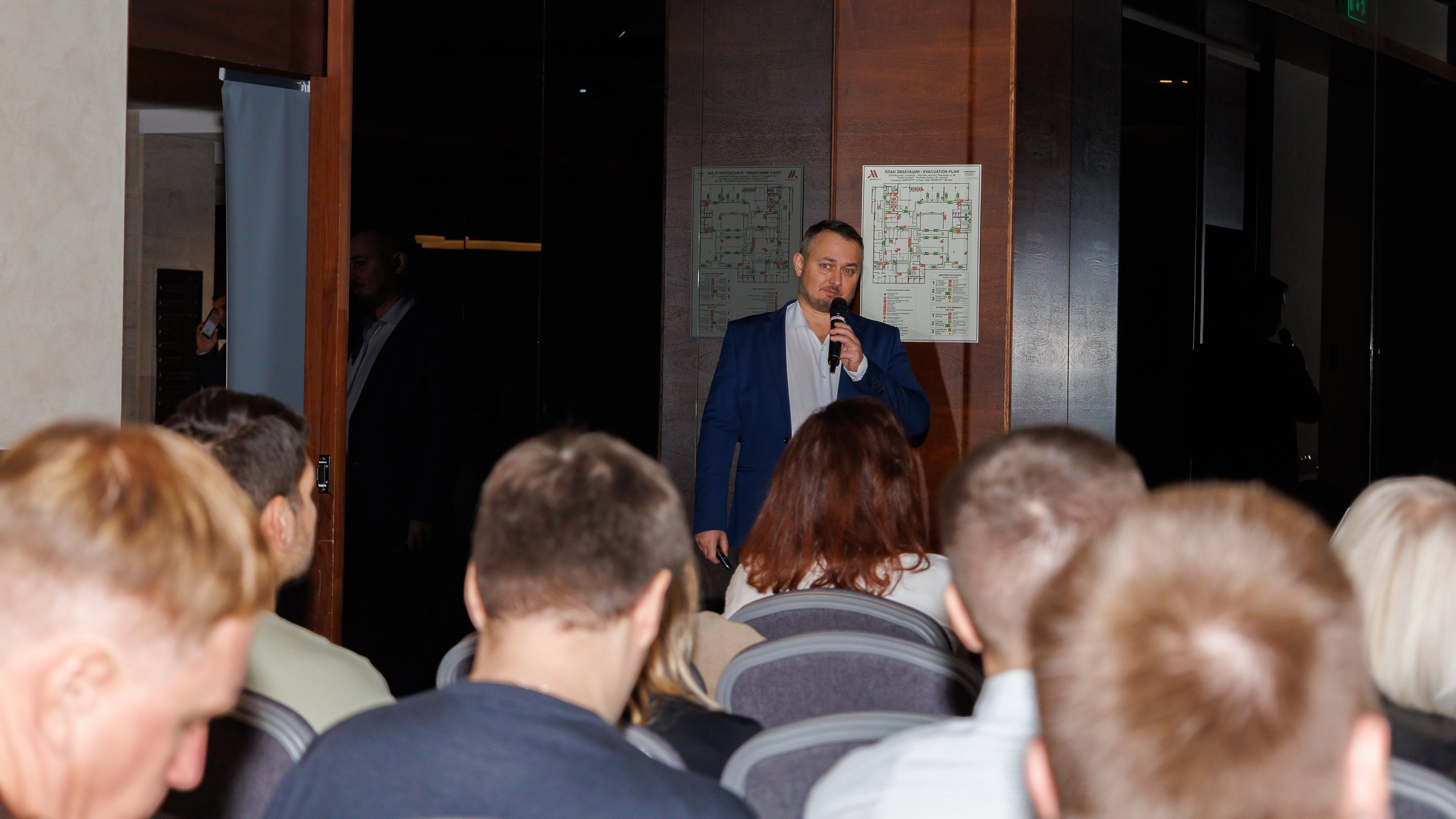 HIW — конференция в Воронеже. Предметный и портретный фотограф в Липецке — Зайцев Алексей