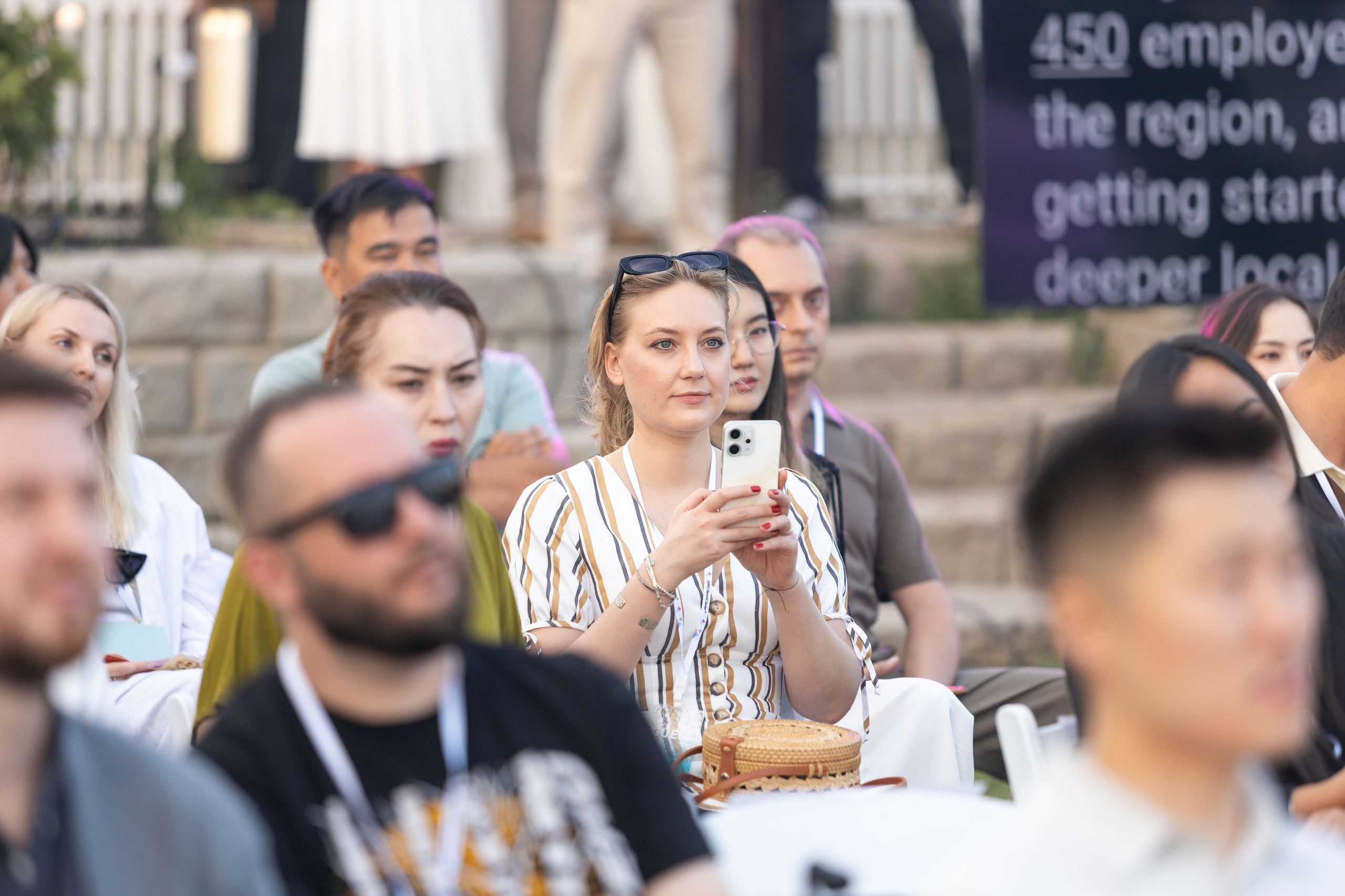 Презентация смартфона OPPO в Алматы — репортажная фотосъемка