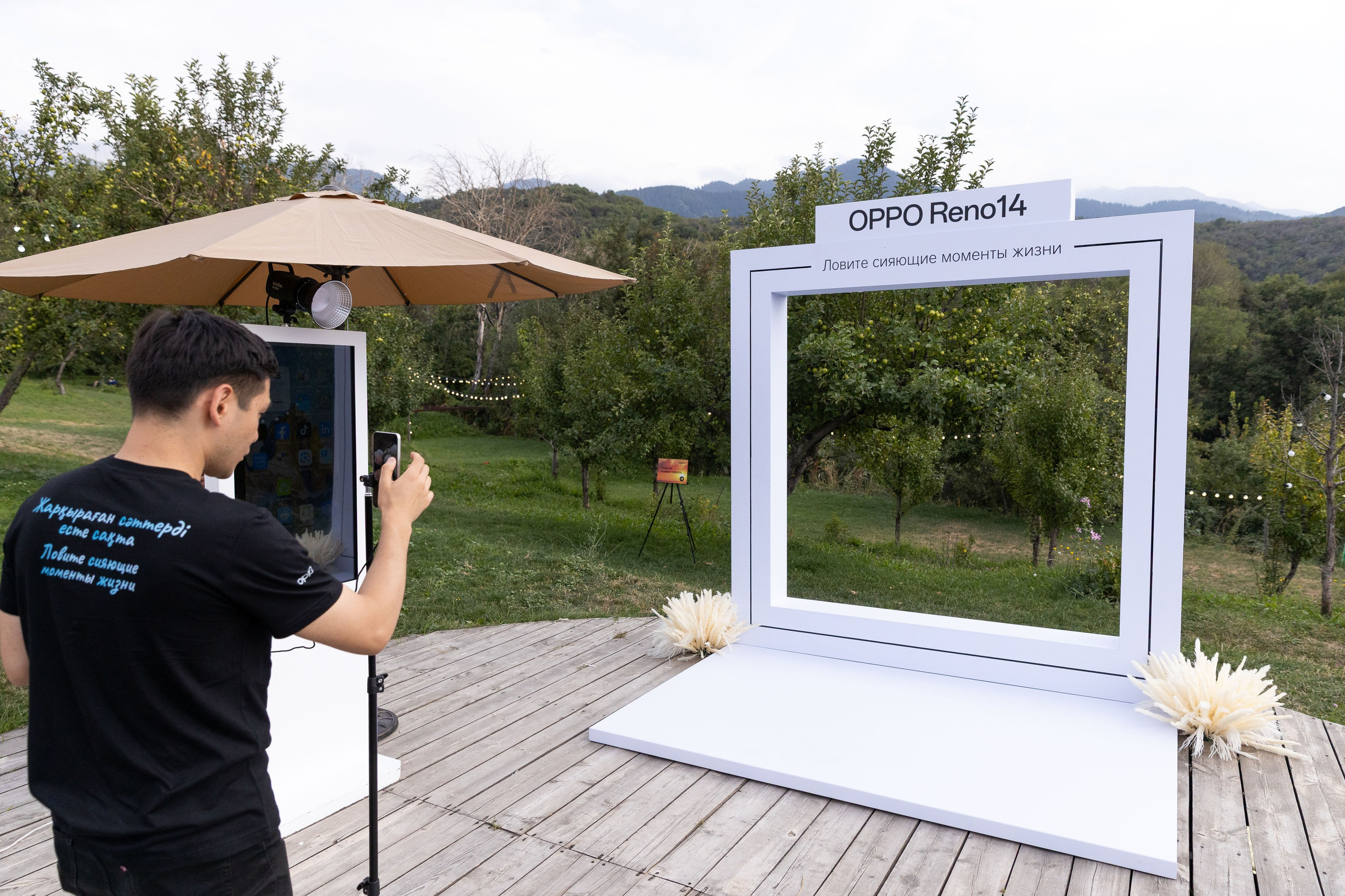 Презентация смартфона OPPO в Алматы — репортажная фотосъемка
