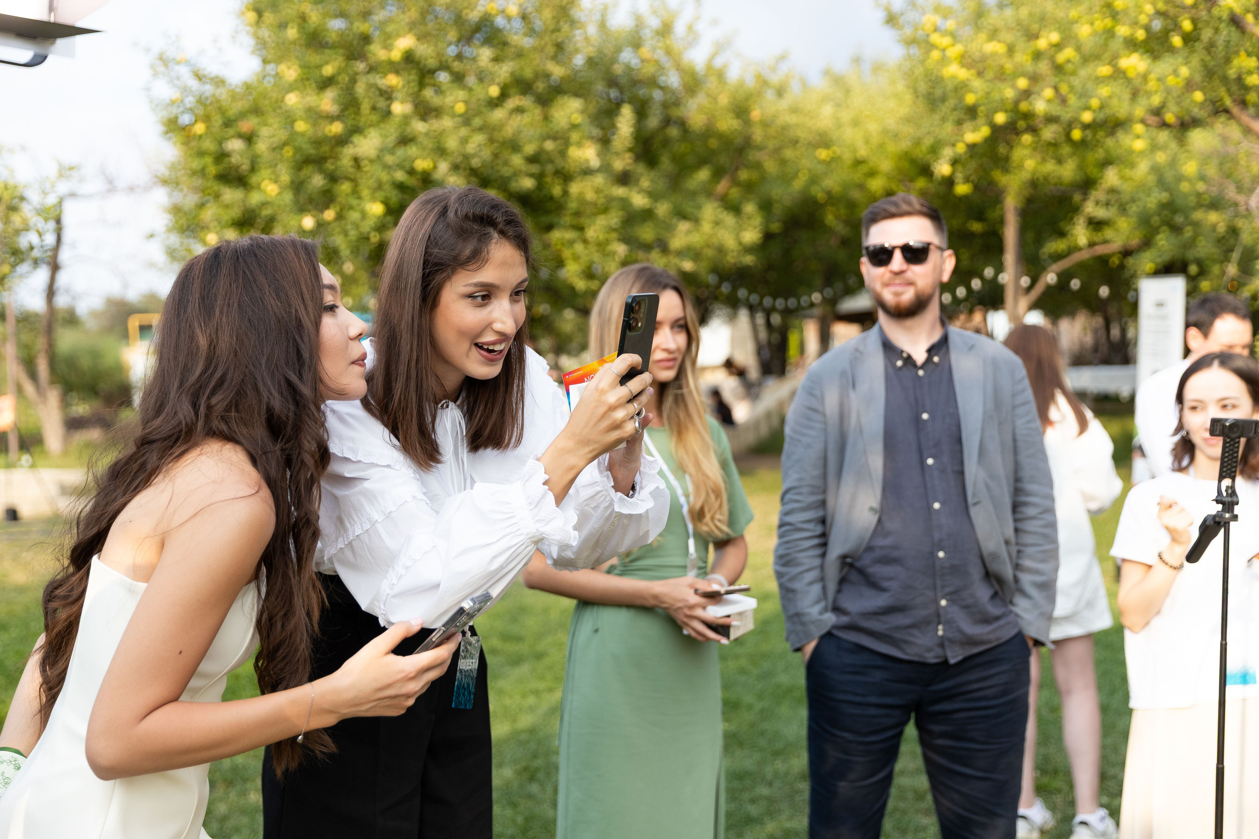 Презентация смартфона OPPO в Алматы — репортажная фотосъемка