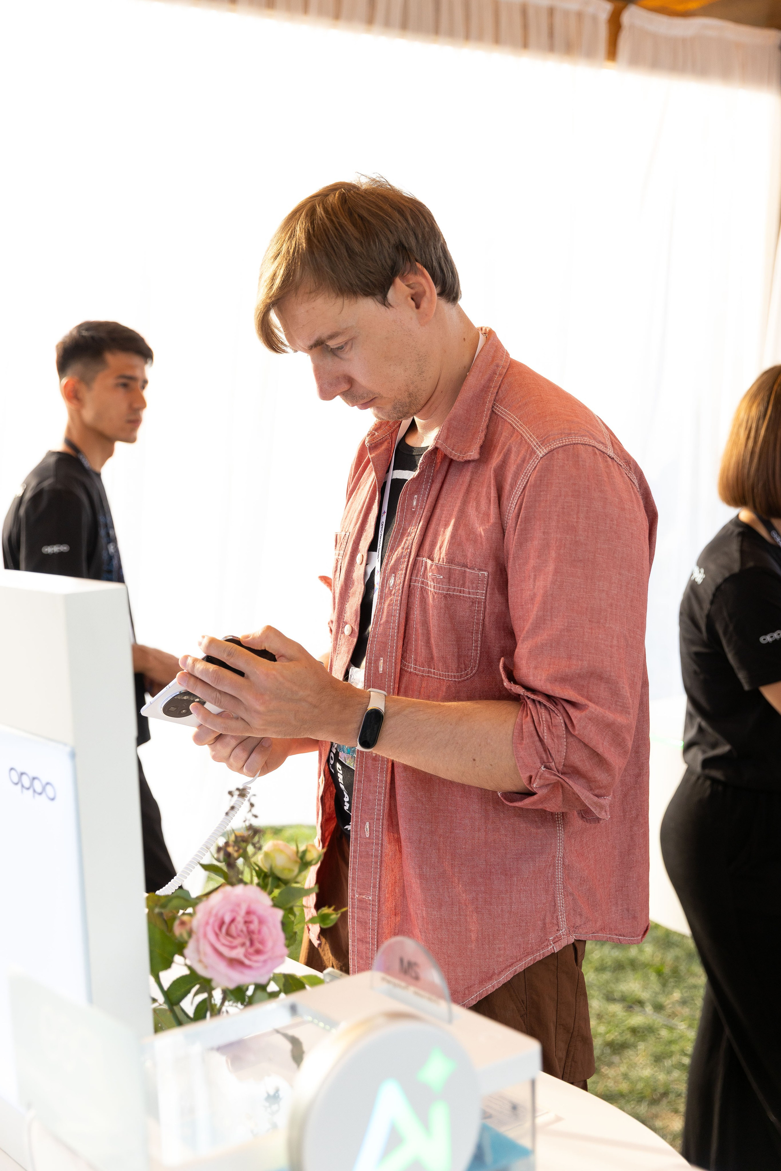 Презентация смартфона OPPO в Алматы — репортажная фотосъемка