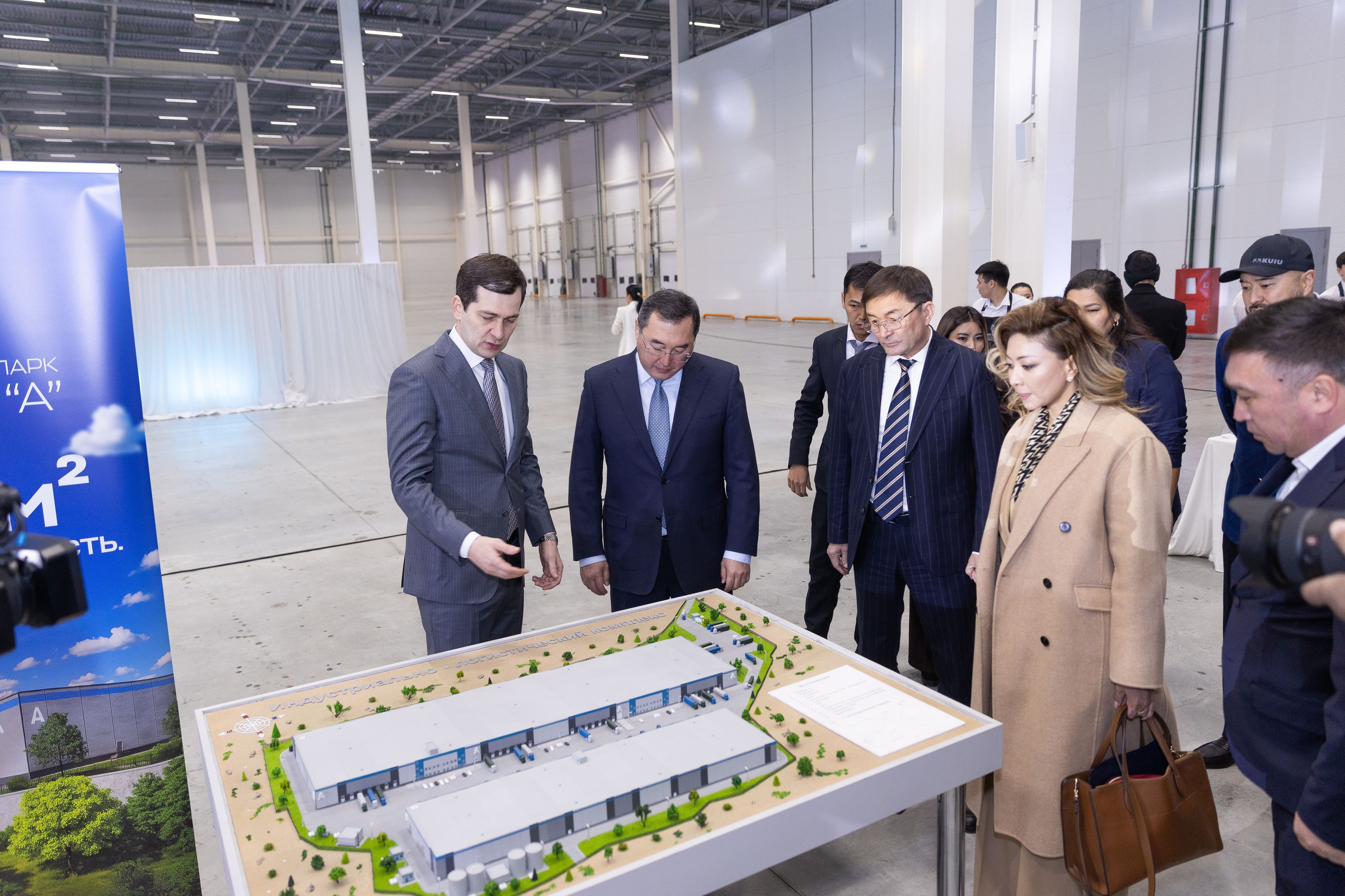 Открытие складского комплекса в Алматы — репортажная фотосъемка