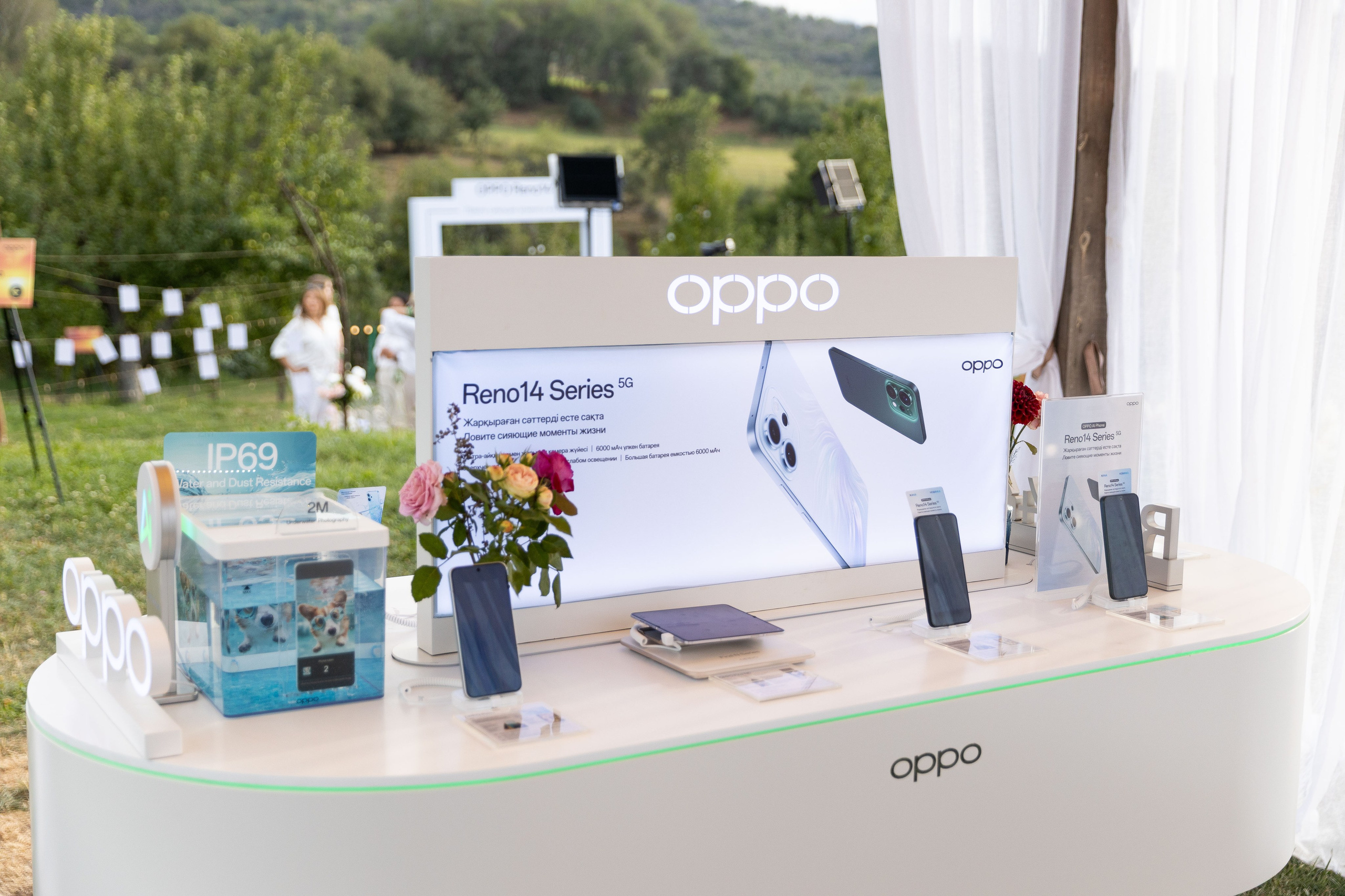 Презентация смартфона OPPO в Алматы — репортажная фотосъемка