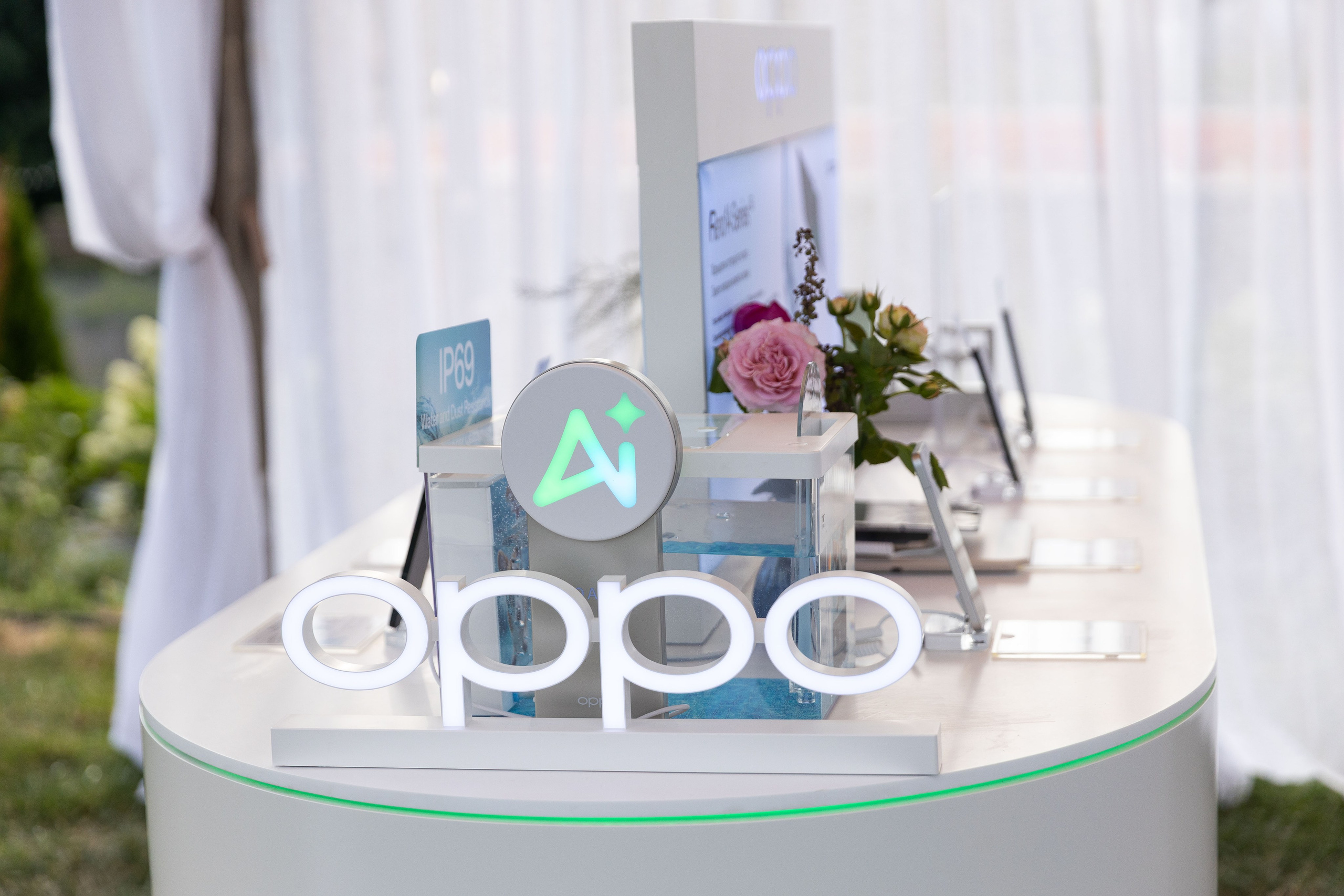 Презентация смартфона OPPO в Алматы — репортажная фотосъемка