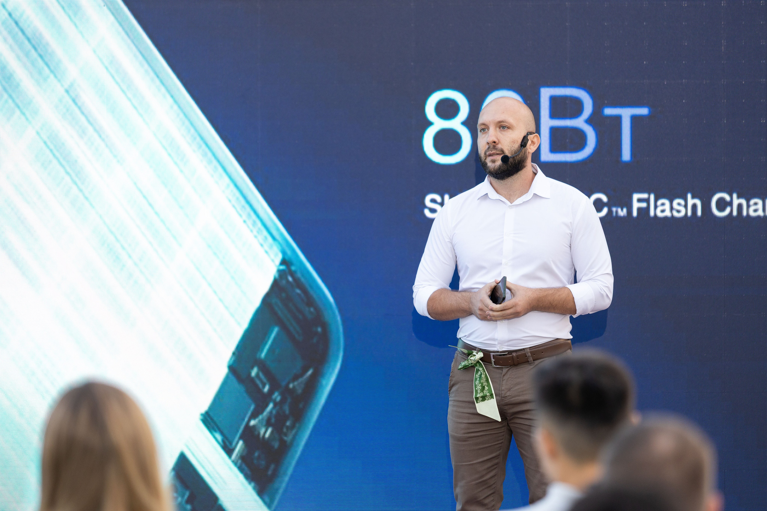 Презентация смартфона OPPO в Алматы — репортажная фотосъемка