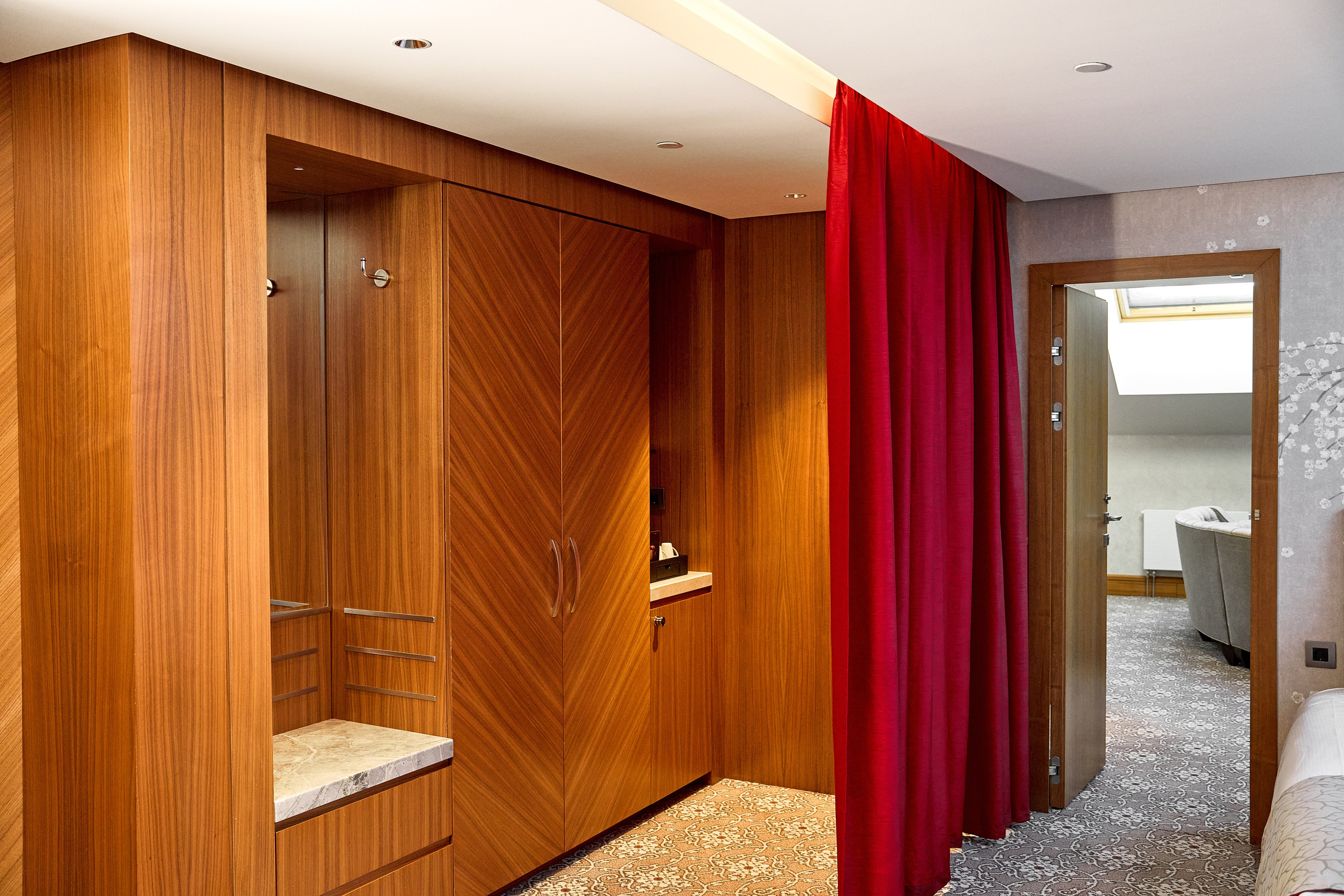 LOTTE HOTEL SPB. Рекламный фотограф, видеограф, арт-директор в Санкт-Петербурге — Олег Хохрин