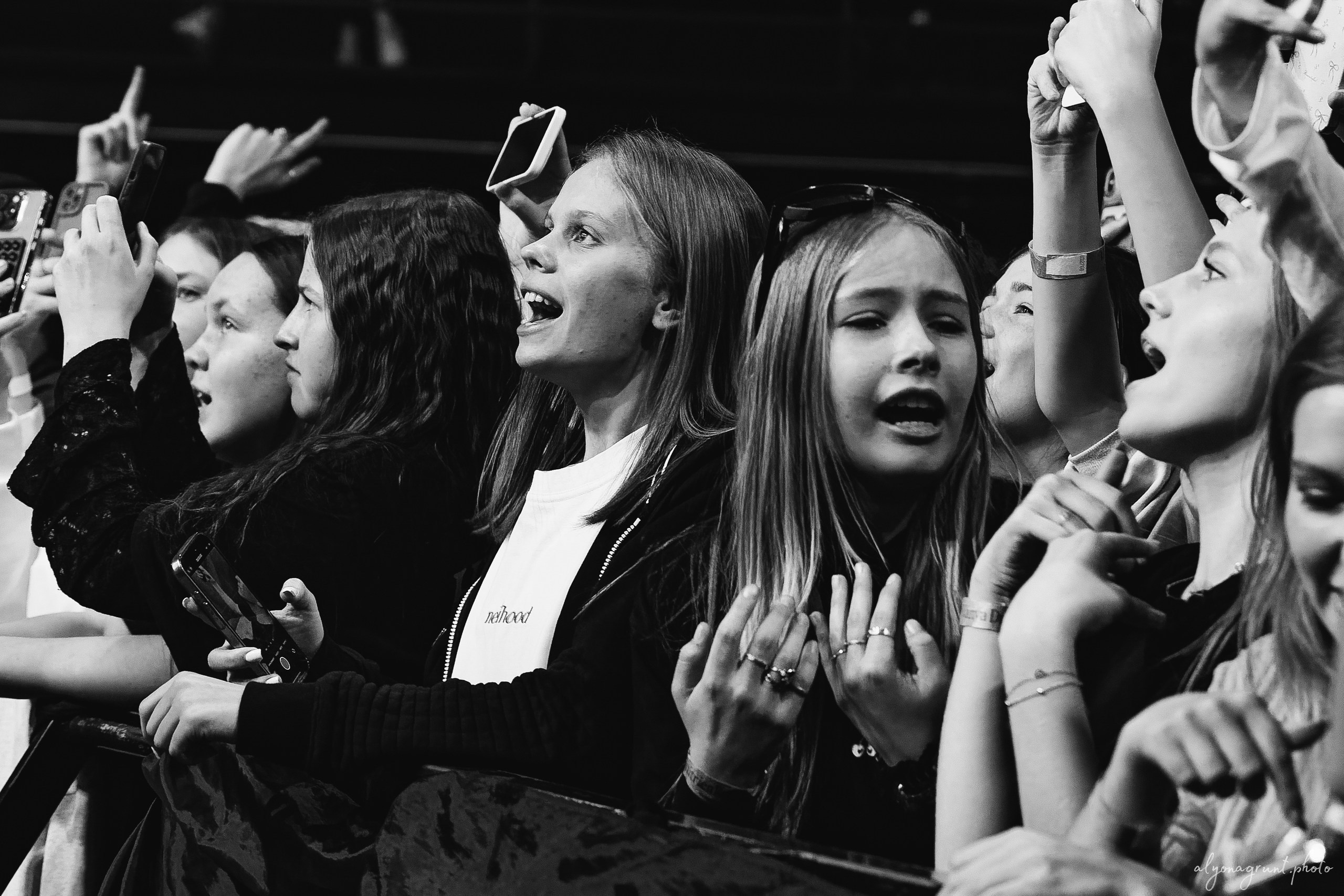 Ваня Дмитриенко, фоторепортаж СПб, A2, 23.10.2025. Алена Адрианова: фотограф в Санкт-Петербурге