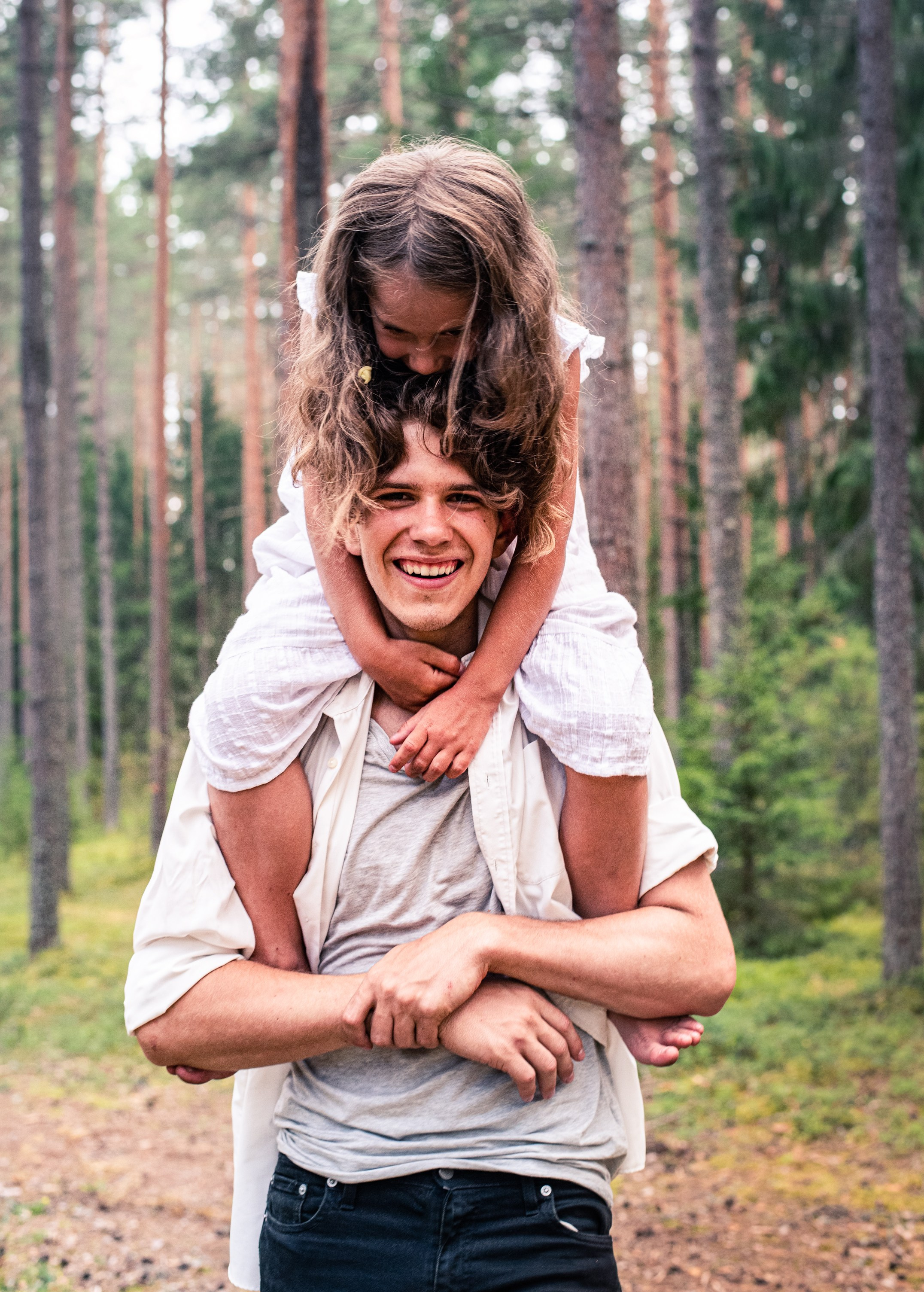 Сказка в сосновом лесу. Семейный фотограф в Москве Анна Коропова