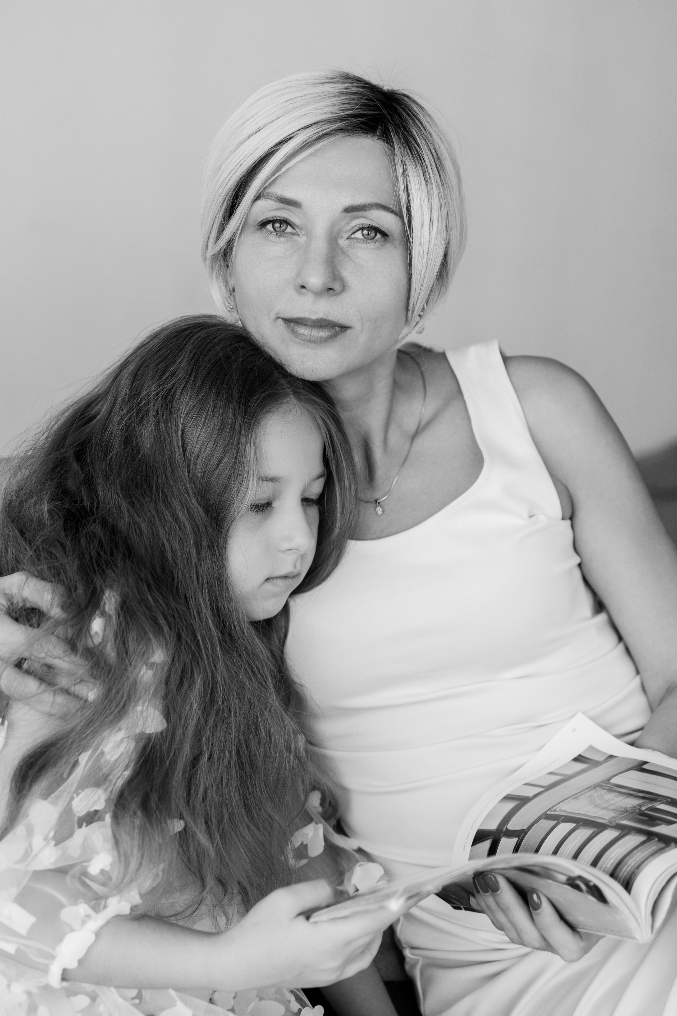 Семейная фотосессия в студии. Минимализм. Фотограф в Самаре Екатерина Кроз