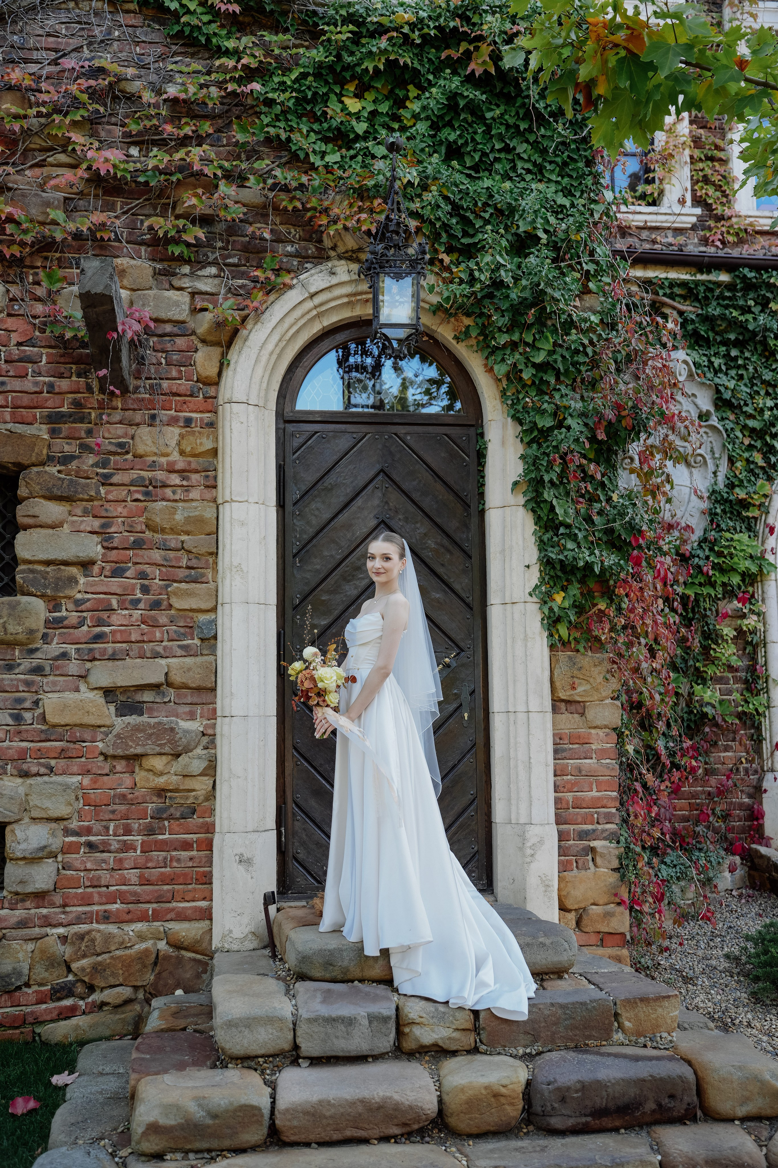 Old House. Олег и Ульяна. Свадебный фотограф и видеограф в Ростове-на-Дону Виталий Величко