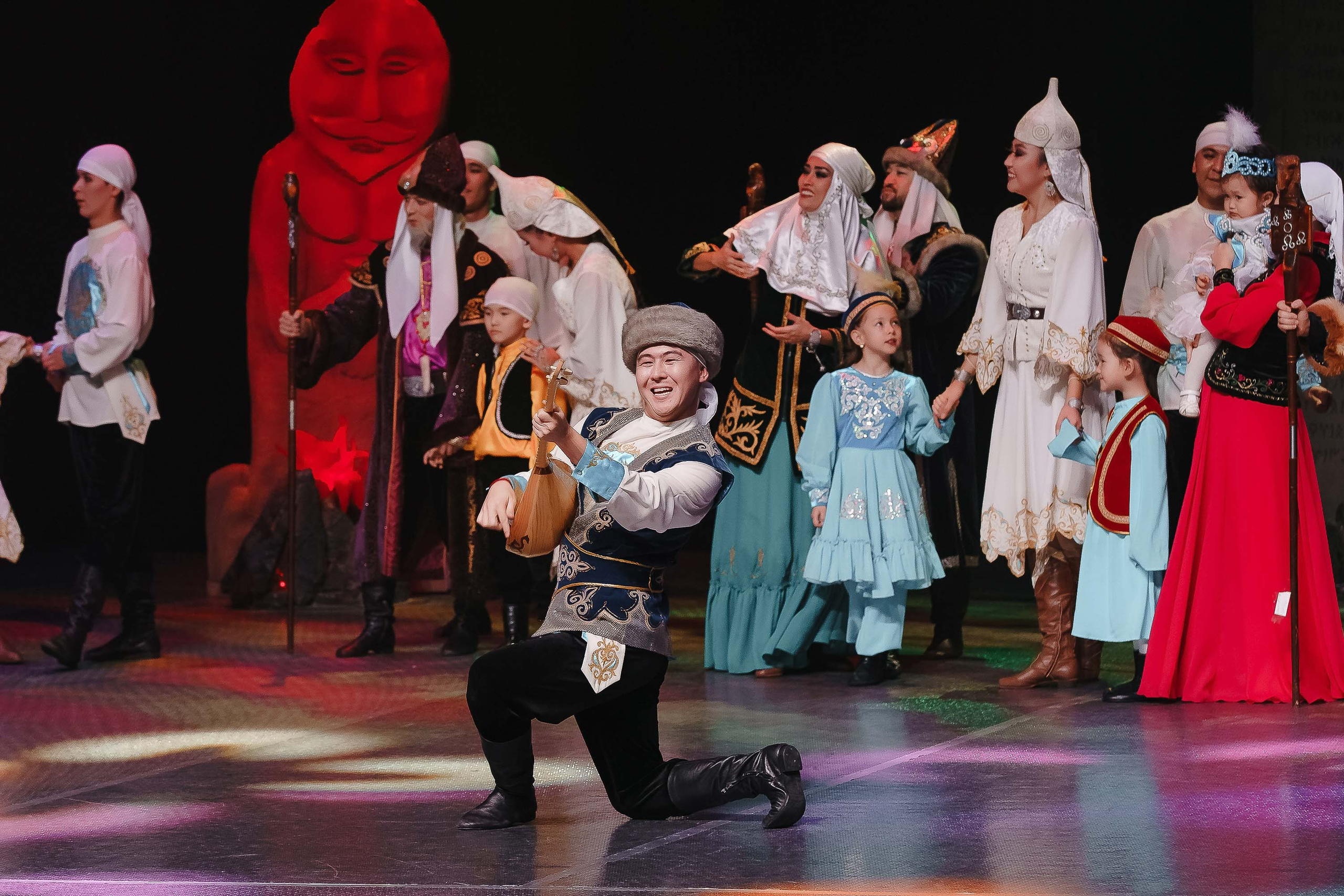 Спектакль театра танца «Наз» Туйгындар. Главная